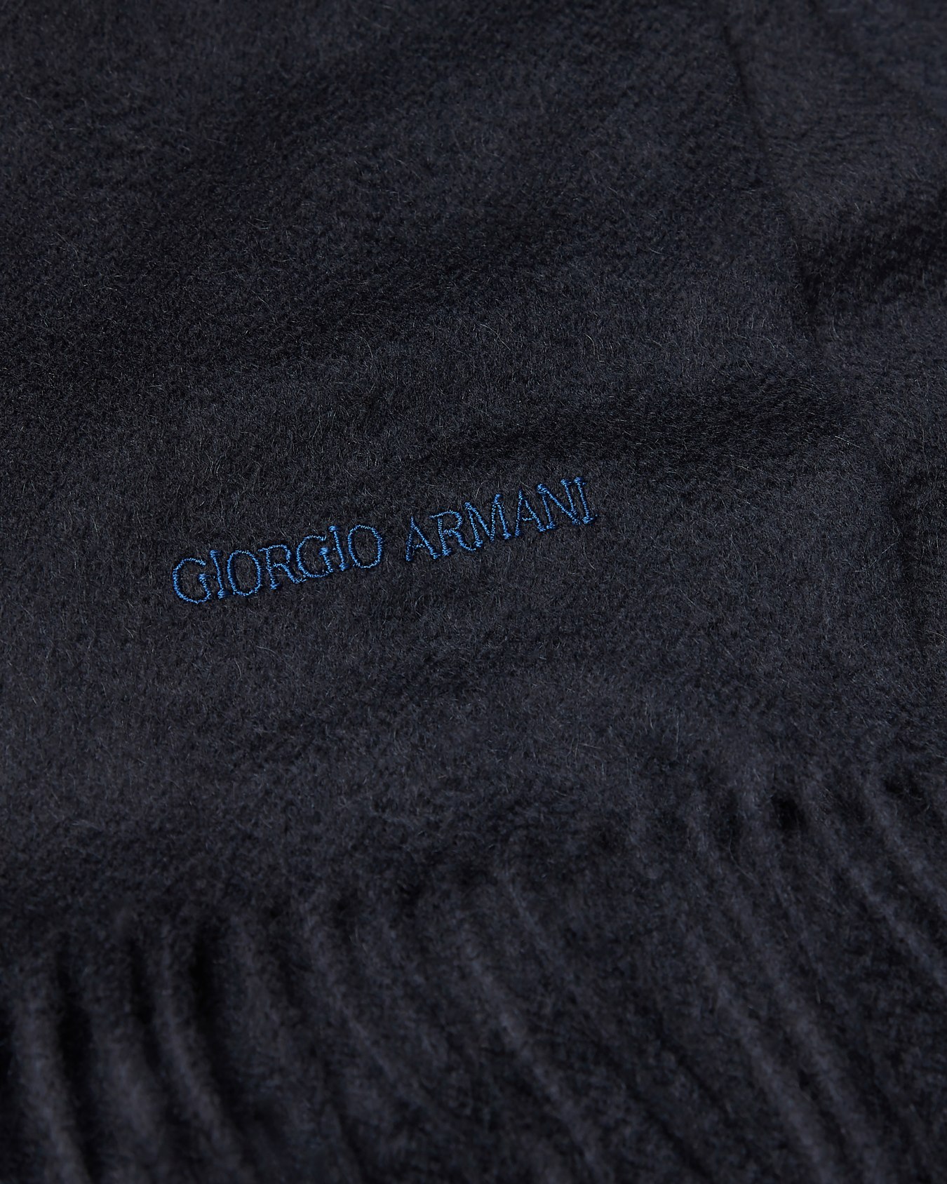 Cashmere stole with fringing Slide 1