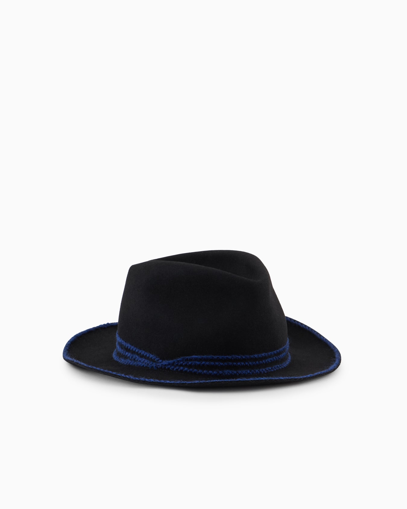 Rabbit-fur hat with contrasting embroidery Slide 0