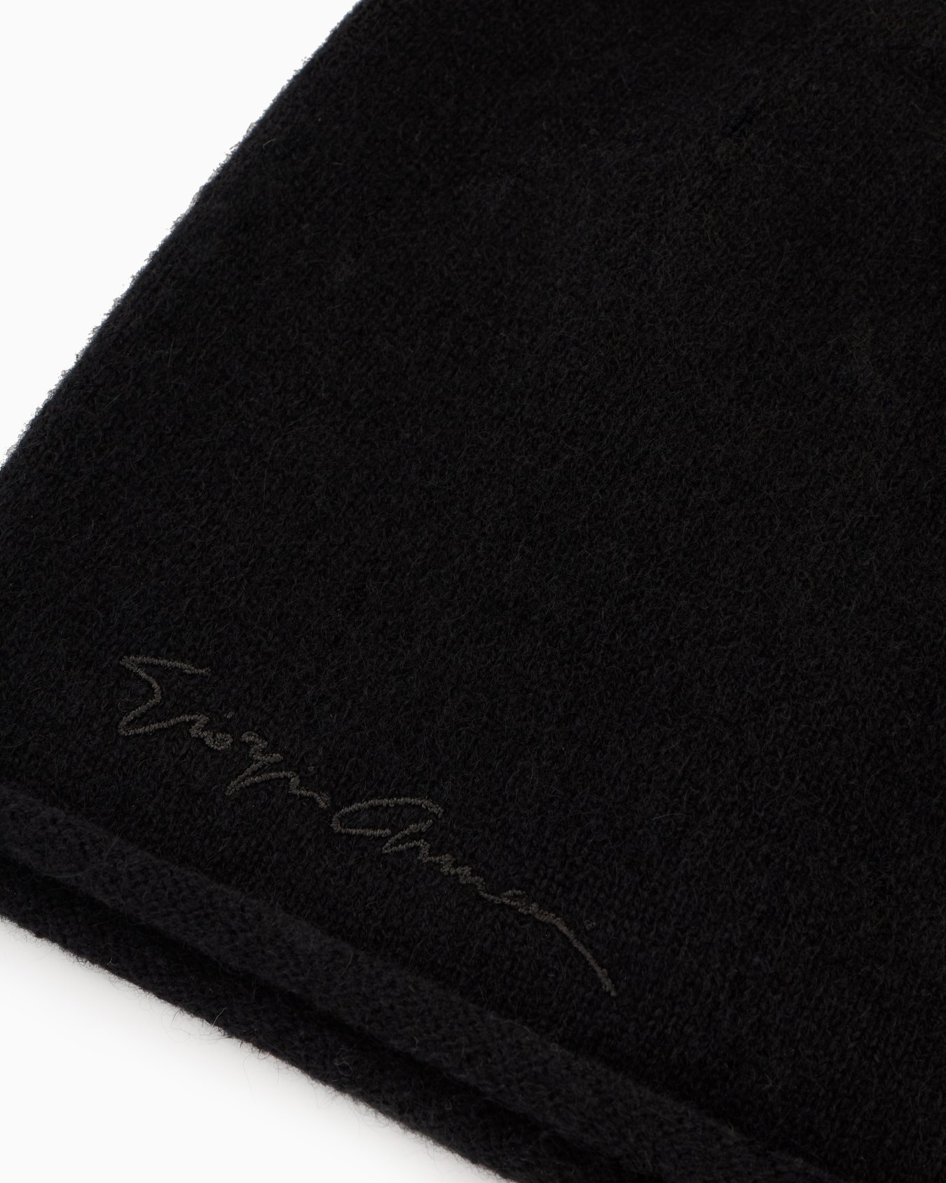 Cashmere beanie Slide 2