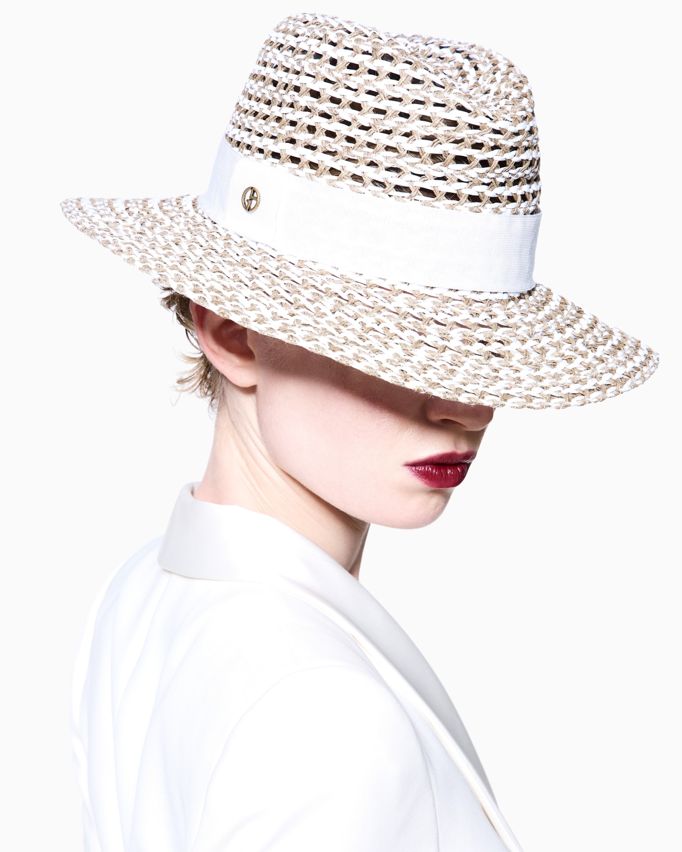 キャップ 編み込みテープ スライドする 3