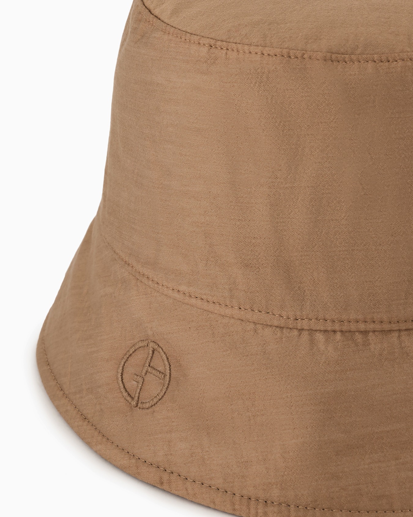 Reversible nappa-leather cloche hat Slide 2