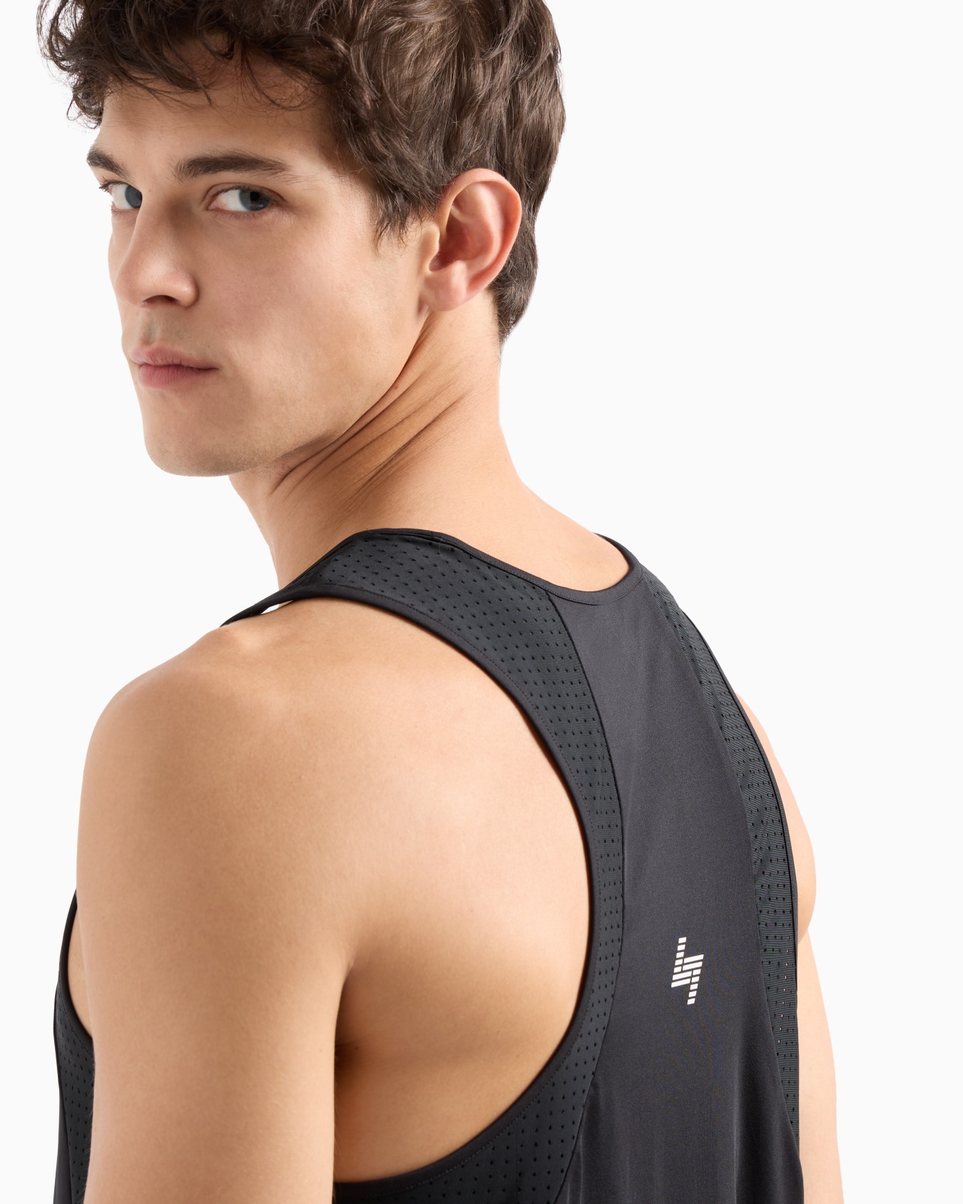Dynamic Athlete tank top in VIGOR7 technical fabric Slide 4