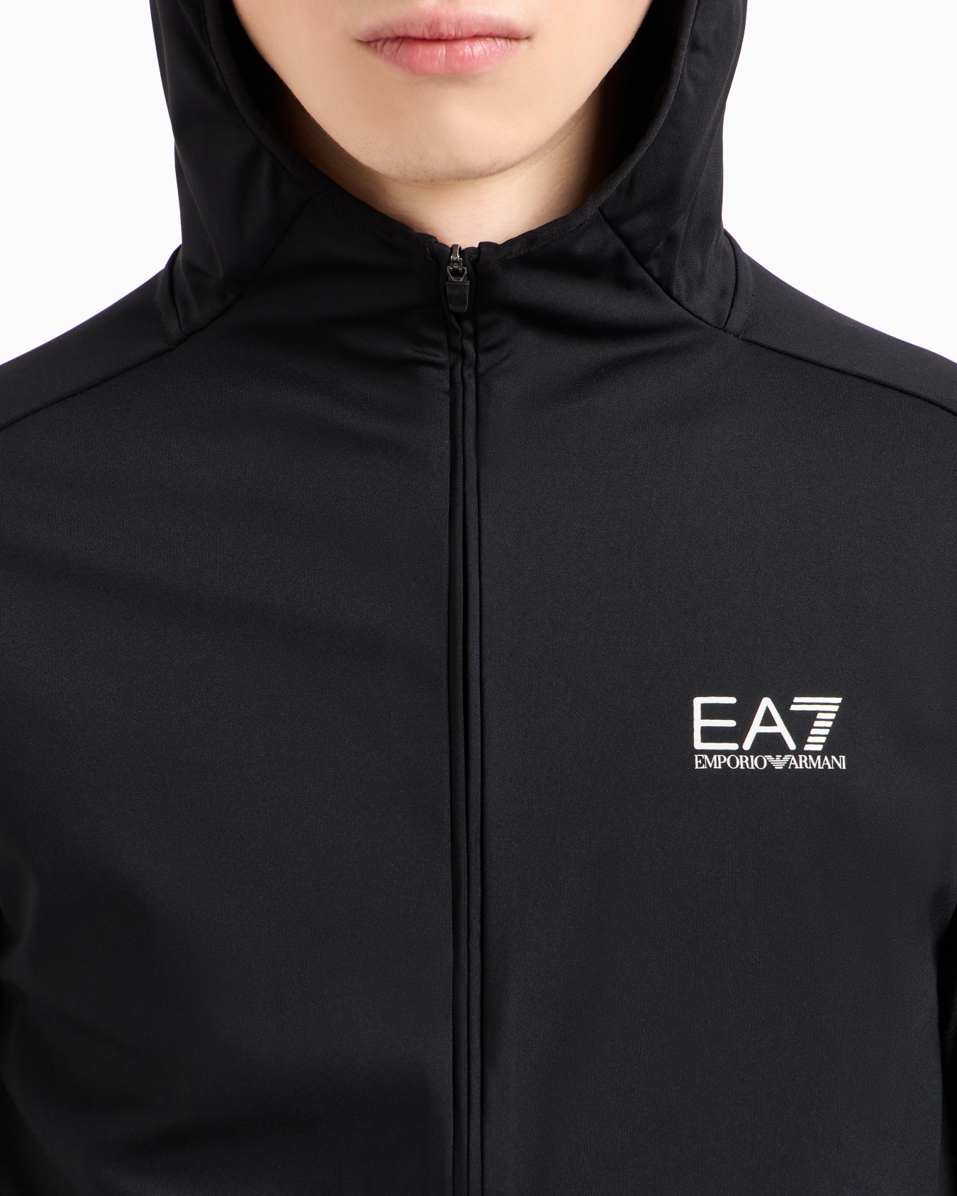 Dynamic Athlete hooded sweatshirt in VIGOR7 technical fabric Slide 4