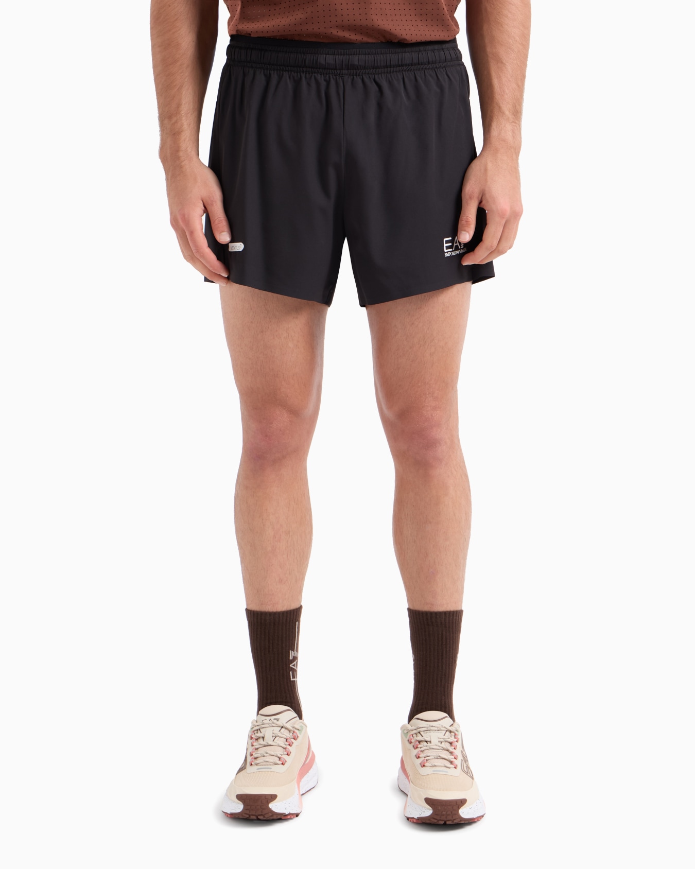 Dynamic Athlete shorts in VENTUS7 technical fabric  Slide 3