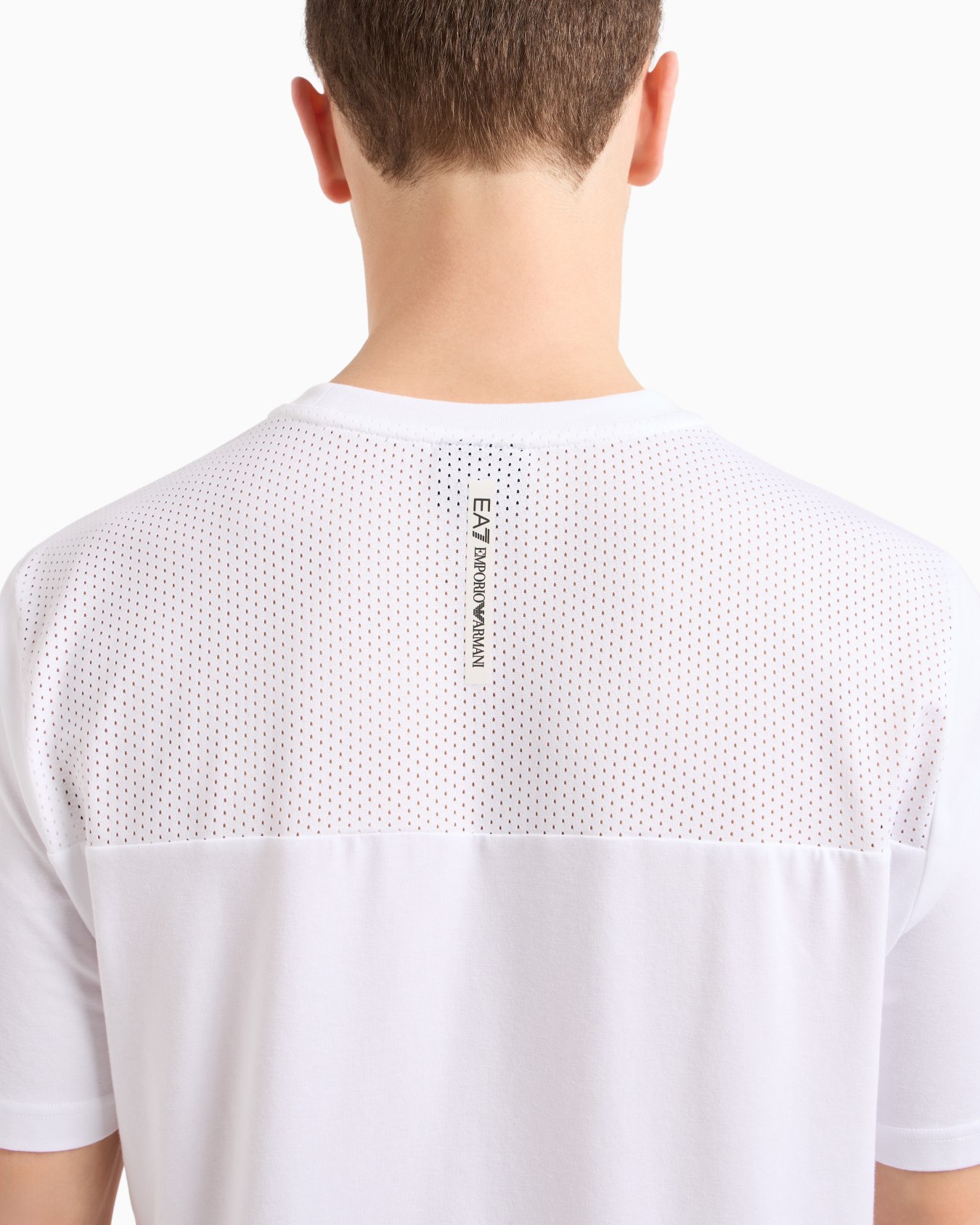 Dynamic Athlete T-shirt in Natural VENTUS7 technical fabric Slide 4