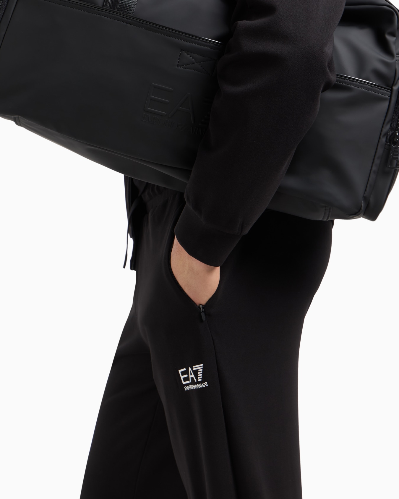 Dynamic Athlete tracksuit in Natural VENTUS7 technical fabric Slide 5