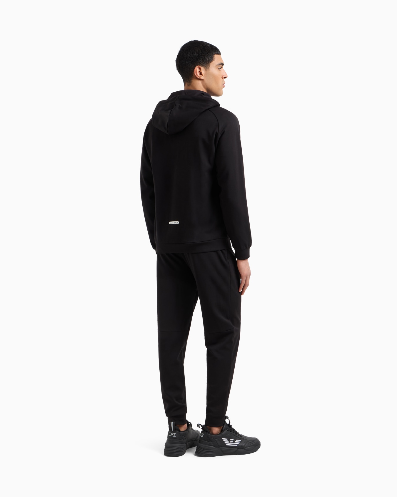 Dynamic Athlete tracksuit in Natural VENTUS7 technical fabric Slide 3
