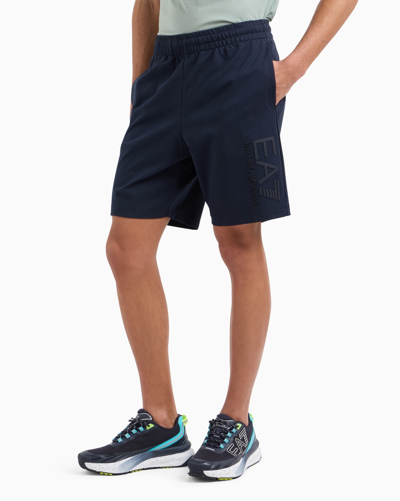 Visibility cotton Bermuda shorts Slide 4