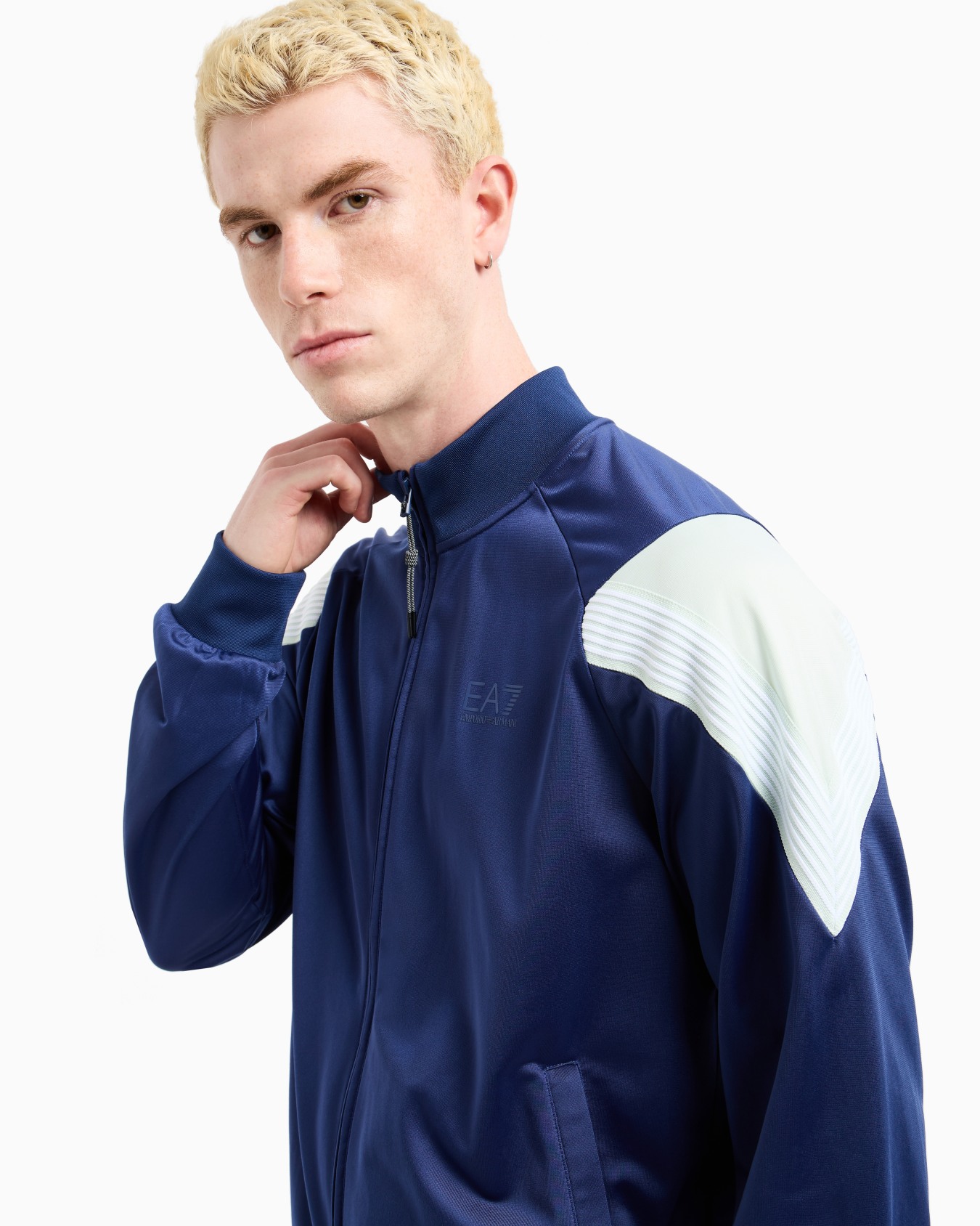 7 Lines tracksuit in technical fabric Slide 4