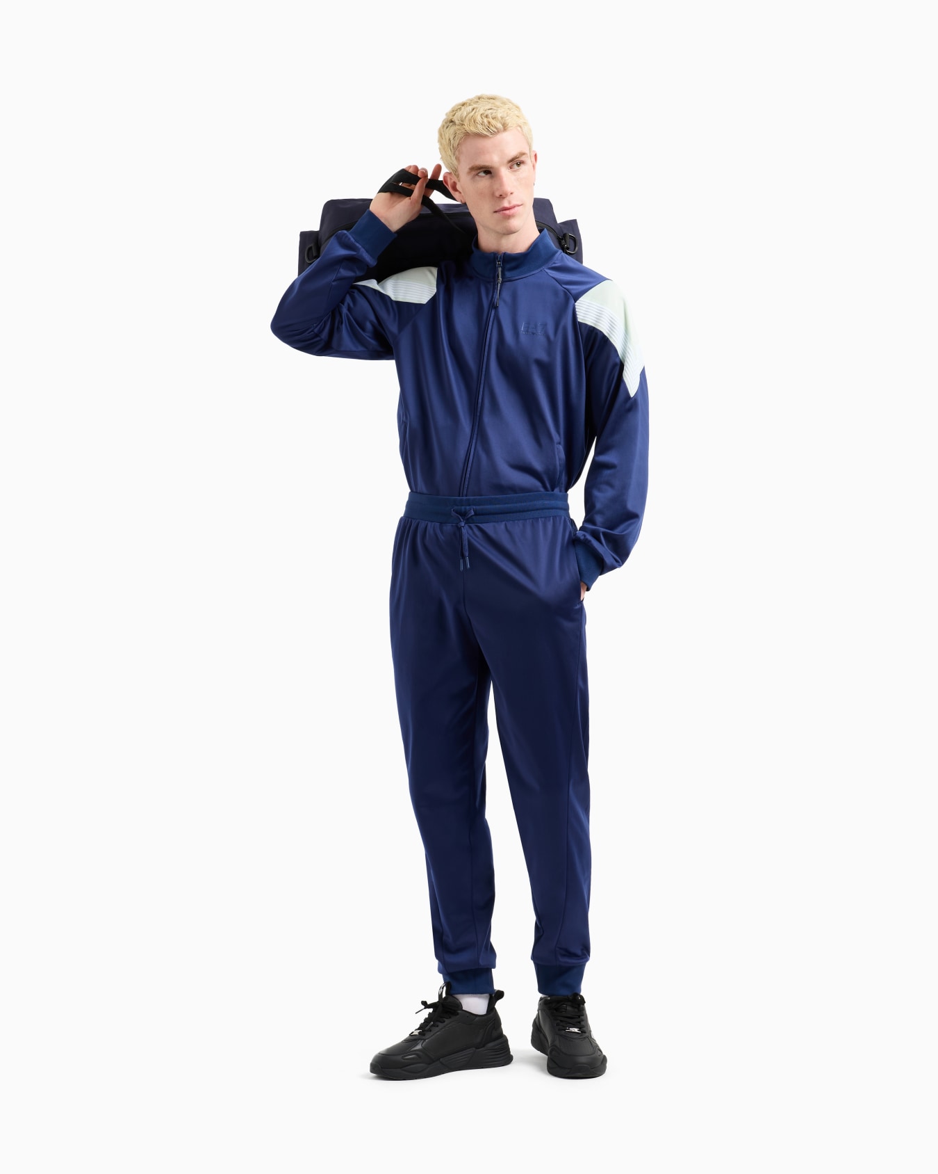 7 Lines tracksuit in technical fabric Slide 1