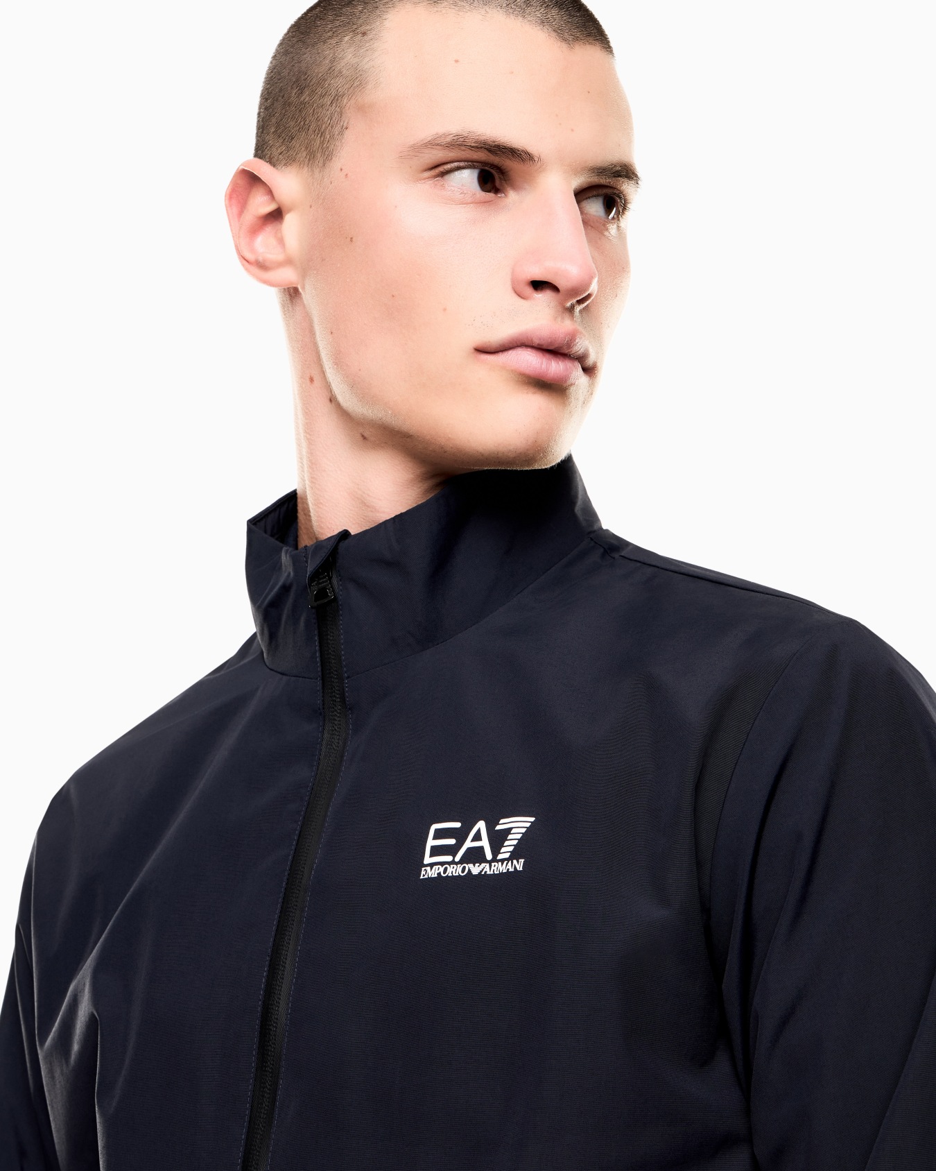 Sudadera tipo cárdigan de nailon reciclado Core Identity Diapositiva 4