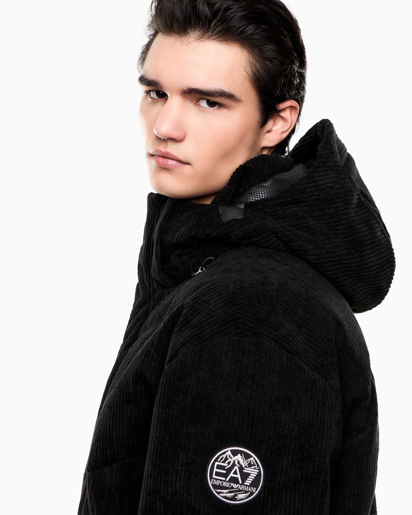 Corduroy-effect technical ski down jacket Slide 4