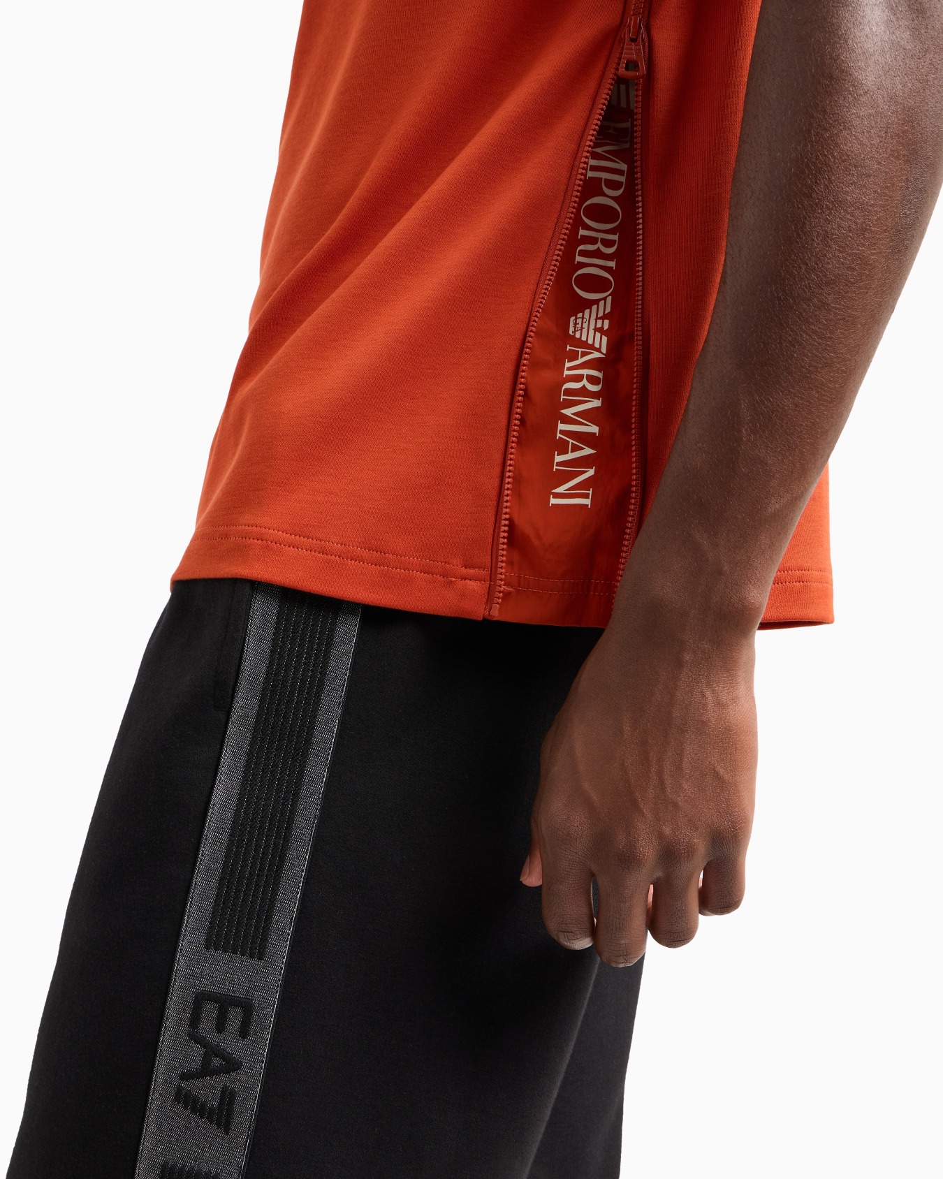 Logo Series cotton blend jersey T-shirt Slide 4