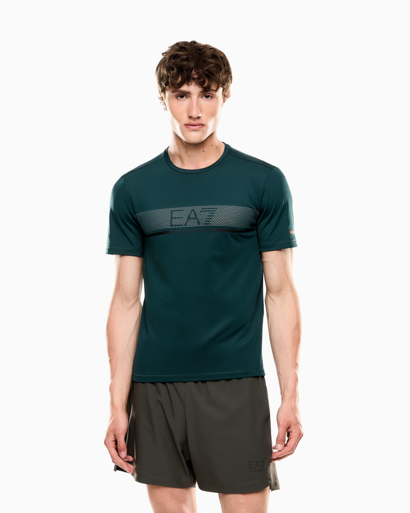 Dynamic Athlete crew-neck T-shirt in VIGOR7 technical fabric Slide 3