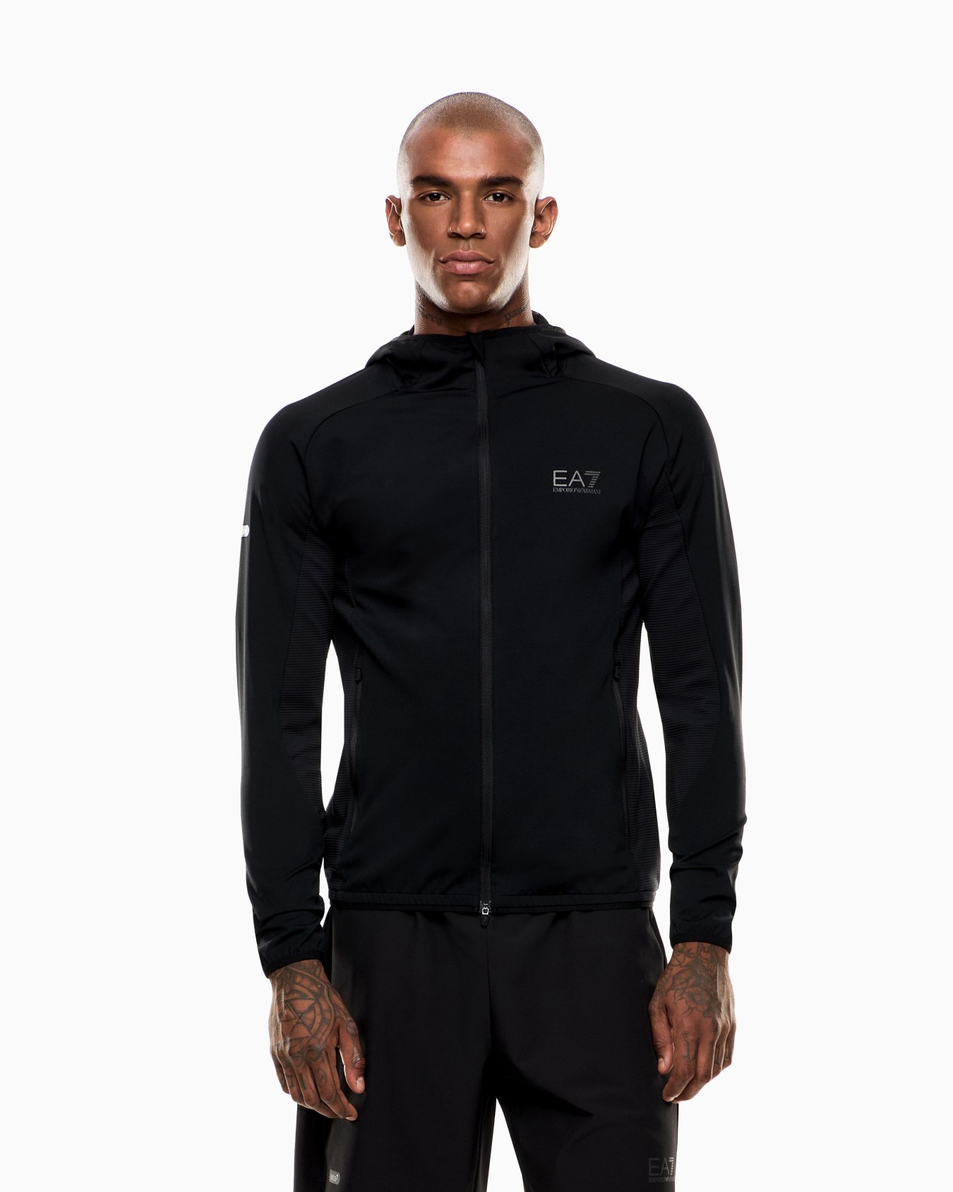 Dynamic Athlete hooded sweatshirt in VIGOR7 technical fabric Slide 4
