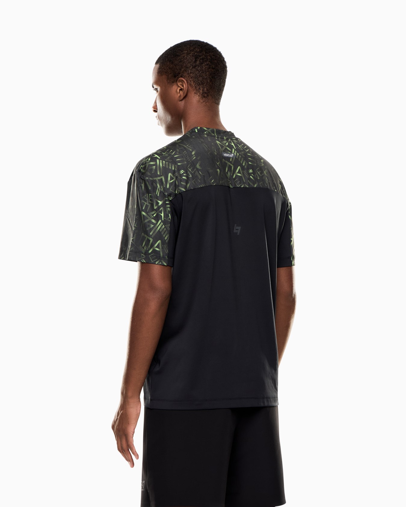 <オンライン限定>Dynamic Athlete プリントTシャツ VENTUS7テクニカルファブリック スライドする 2
