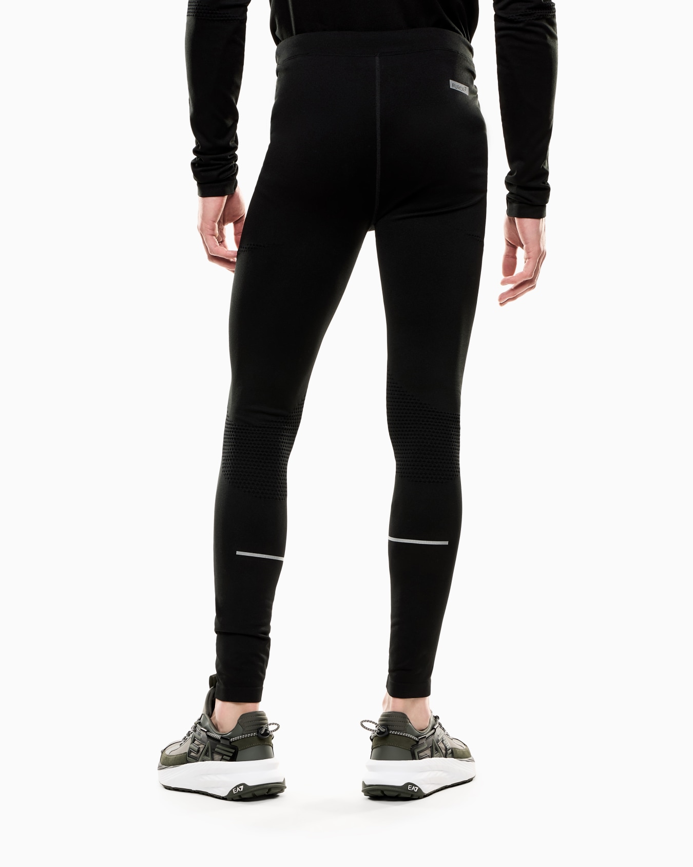 Dynamic Athlete seamless leggings in FUROR7 technical fabric Slide 2