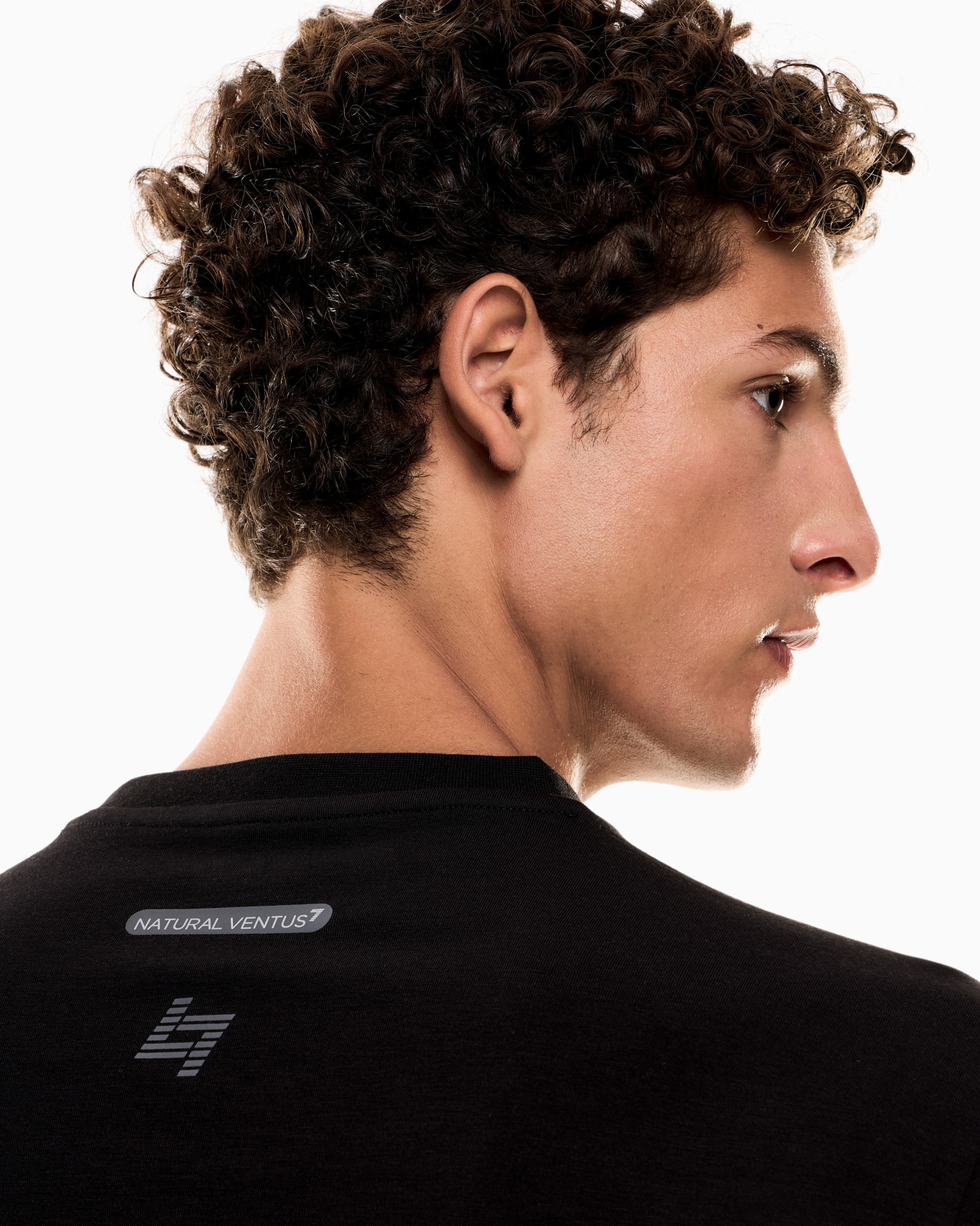 Dynamic Athlete crew-neck T-shirt in Natural VENTUS7 technical fabric  Slide 4