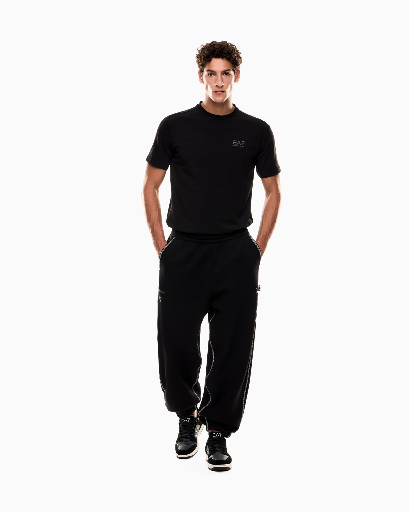 Dynamic Athlete crew-neck T-shirt in Natural VENTUS7 technical fabric  Slide 1