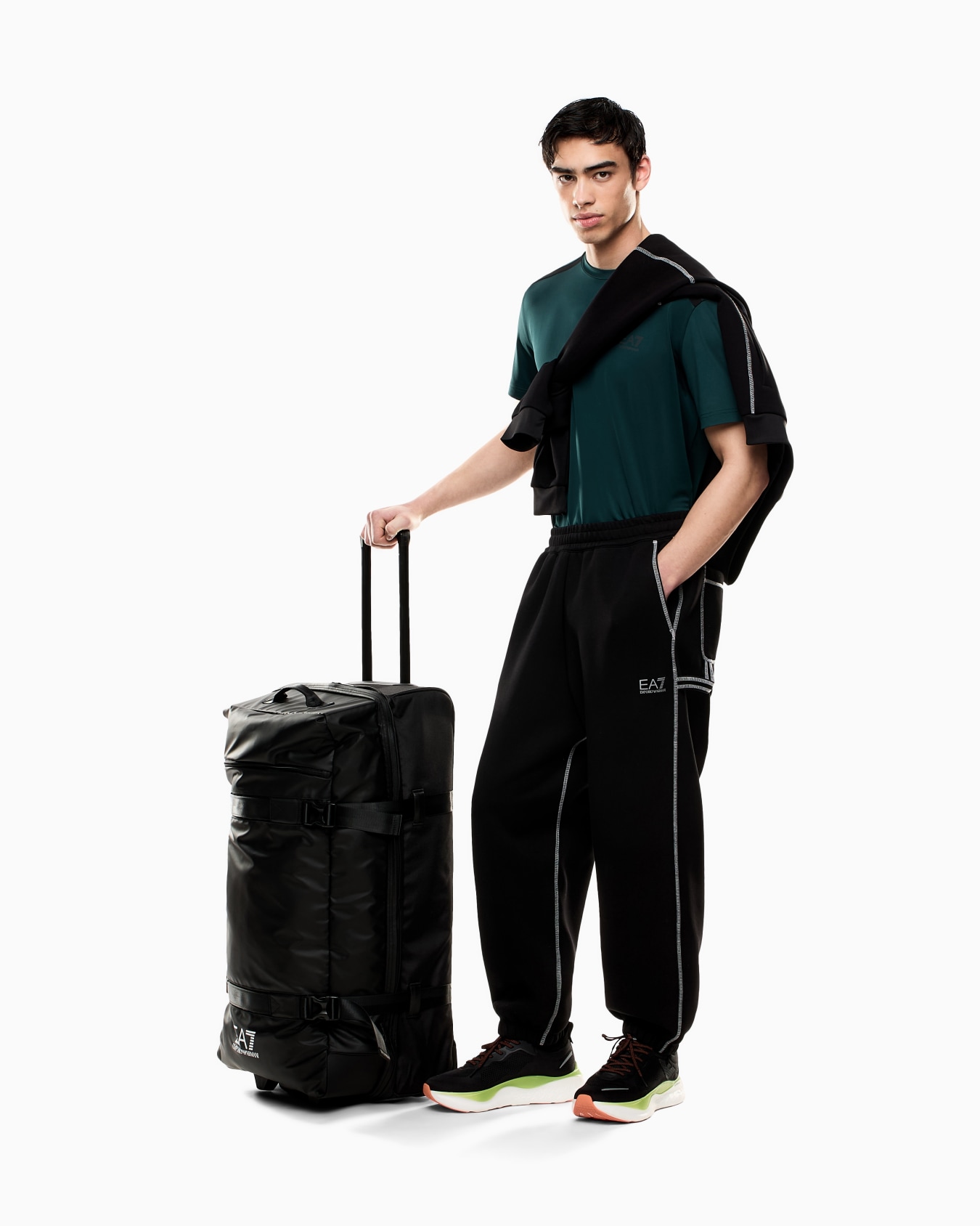 Dynamic Athlete trousers in Natural VENTUS7 technical fabric Slide 1