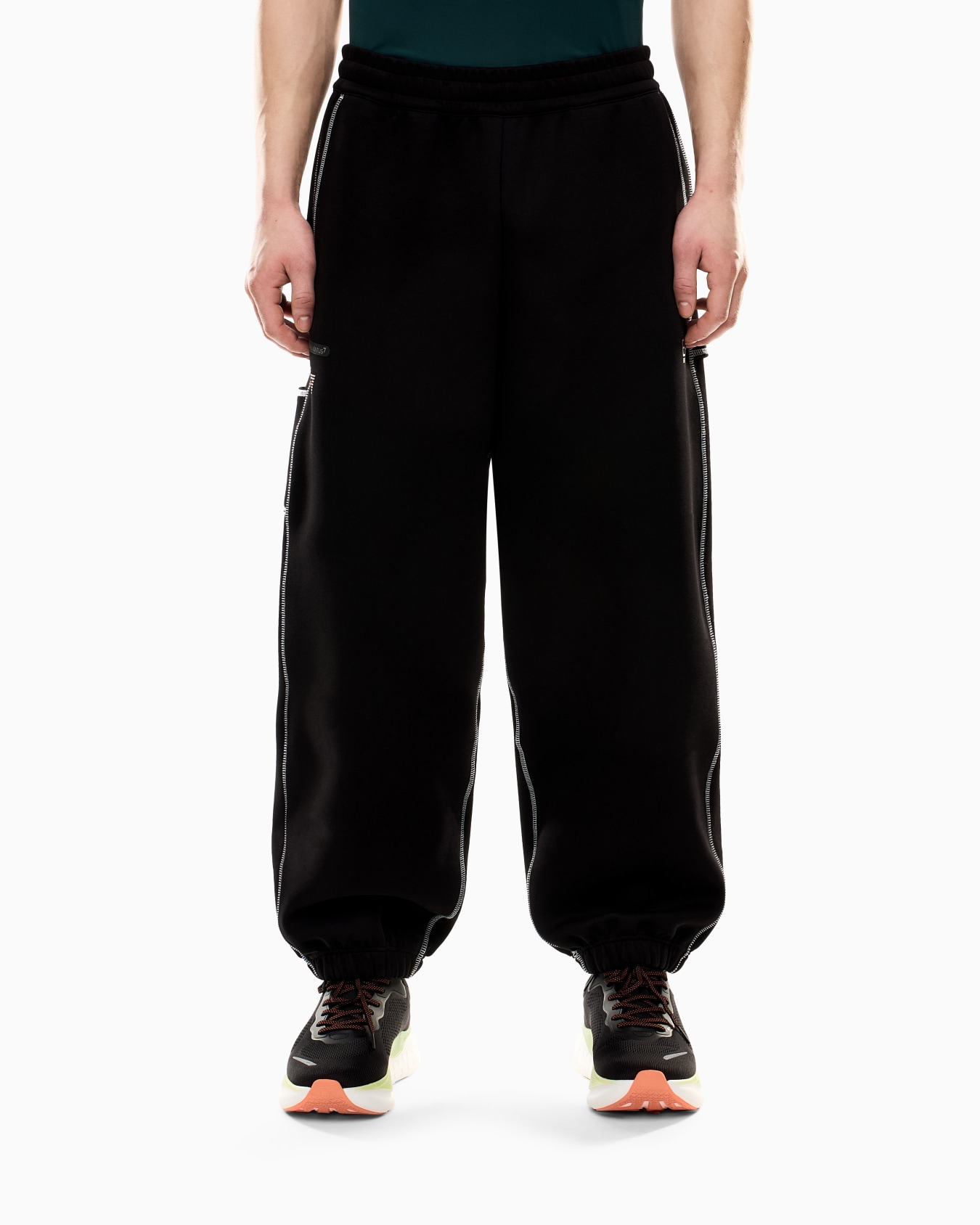Dynamic Athlete trousers in Natural VENTUS7 technical fabric Slide 3