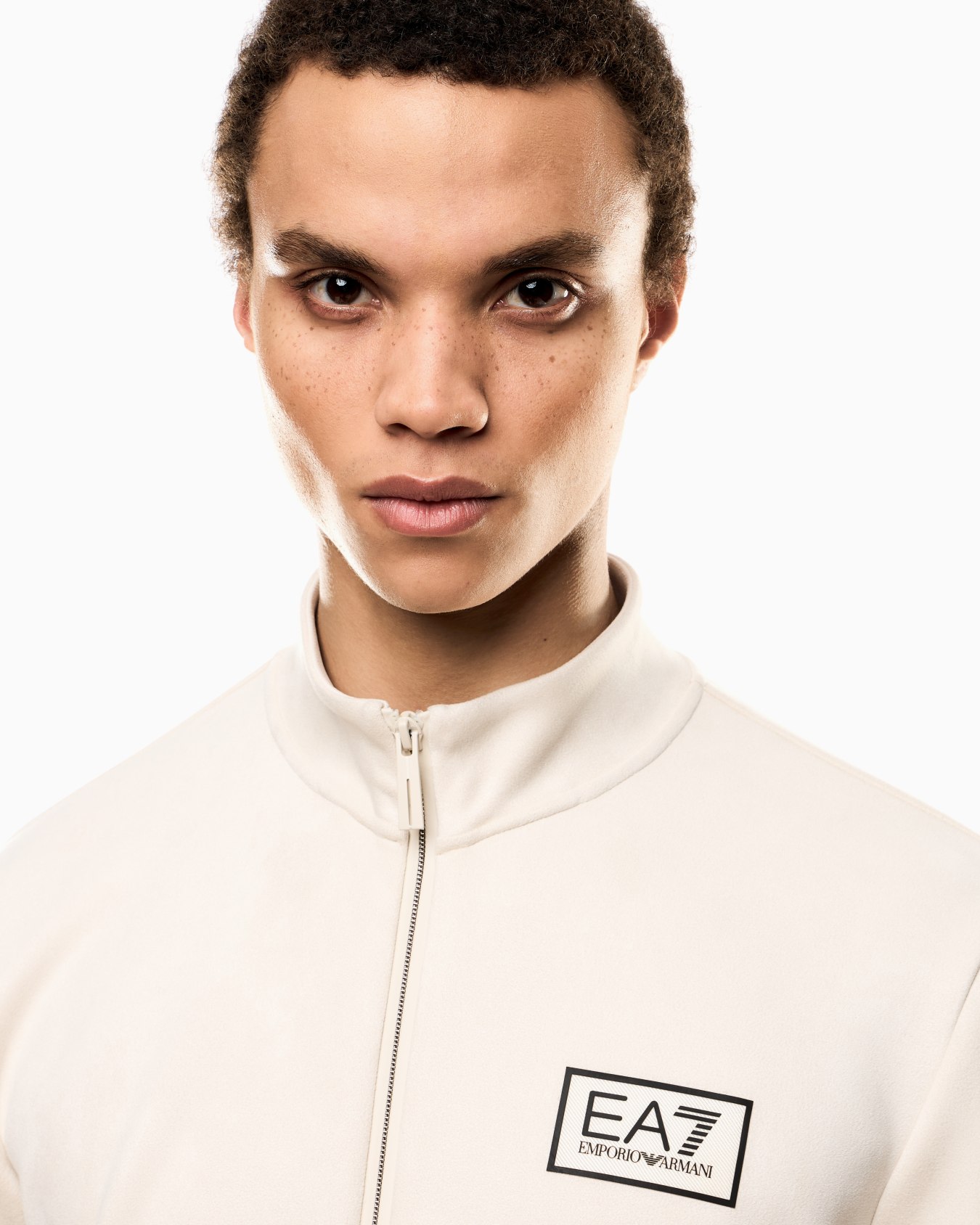 Gold Label zip-up sweatshirt in suede-effect fabric Slide 4