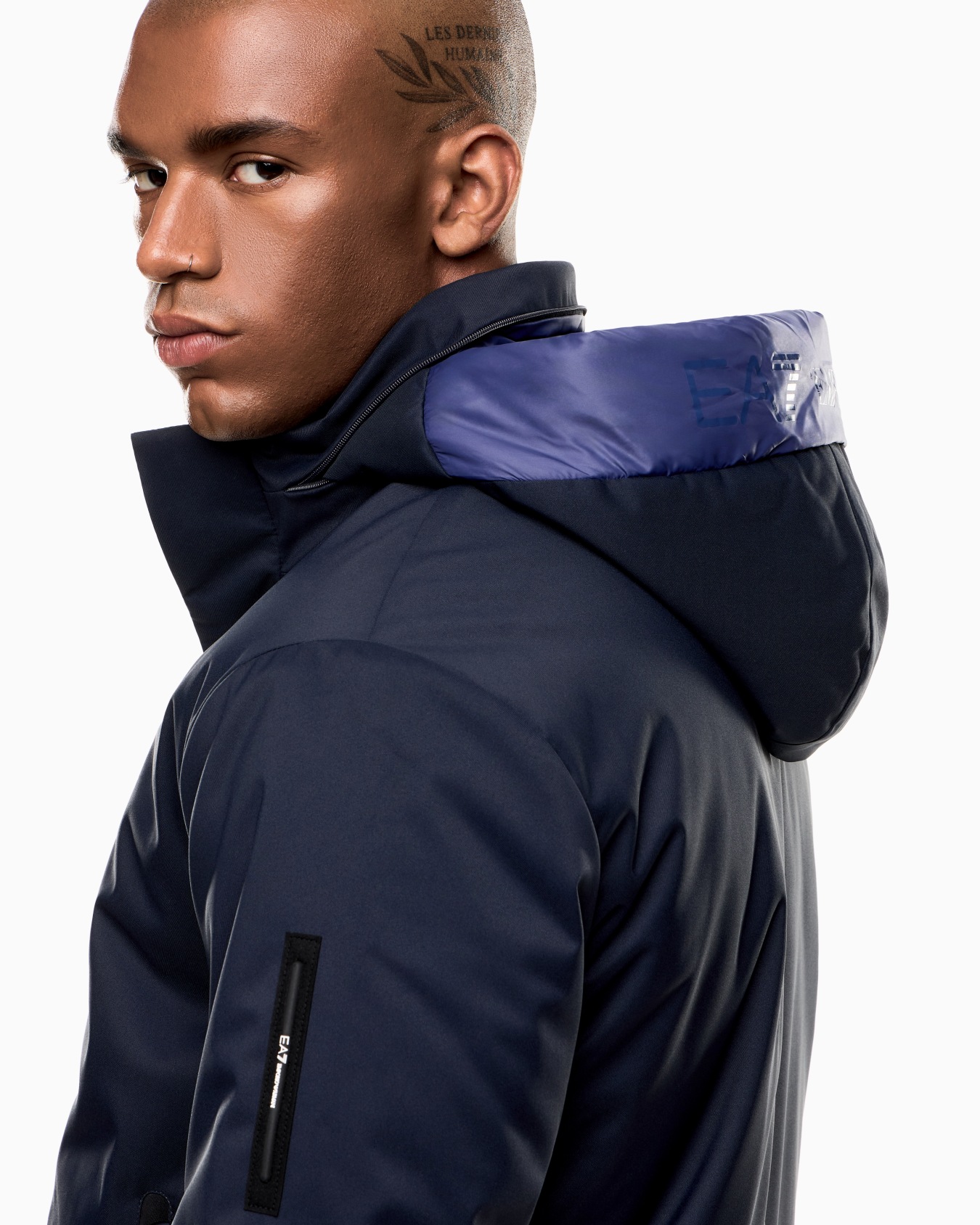 Recycled-fabric padded jacket with hood Slide 5