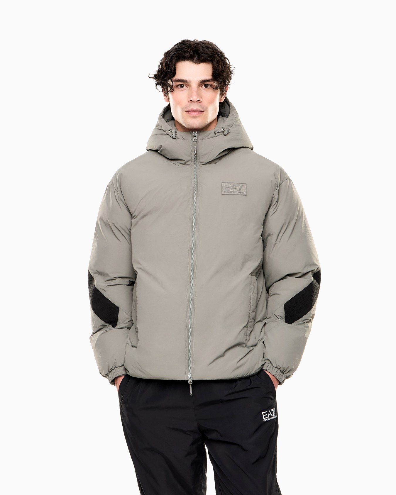 Technical fabric padded jacket with hood Slide 3