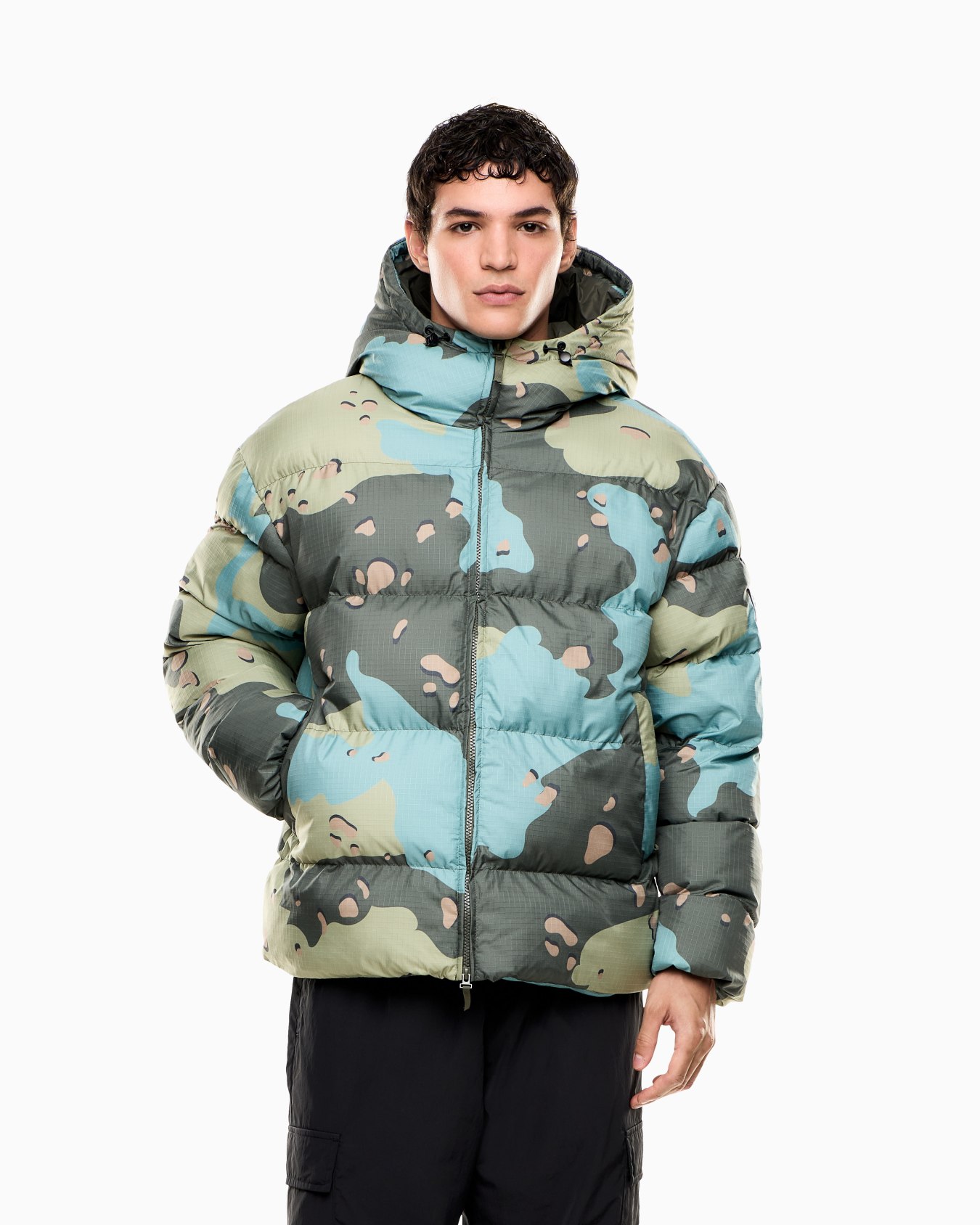 Iridescent nylon padded jacket with hood Slide 3