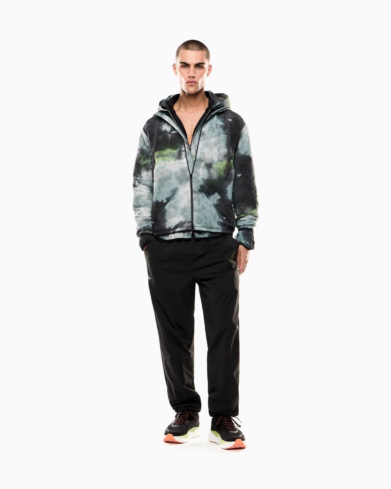 Dynamic Athlete hooded jacket in VENTUS7 technical fabric Slide 1