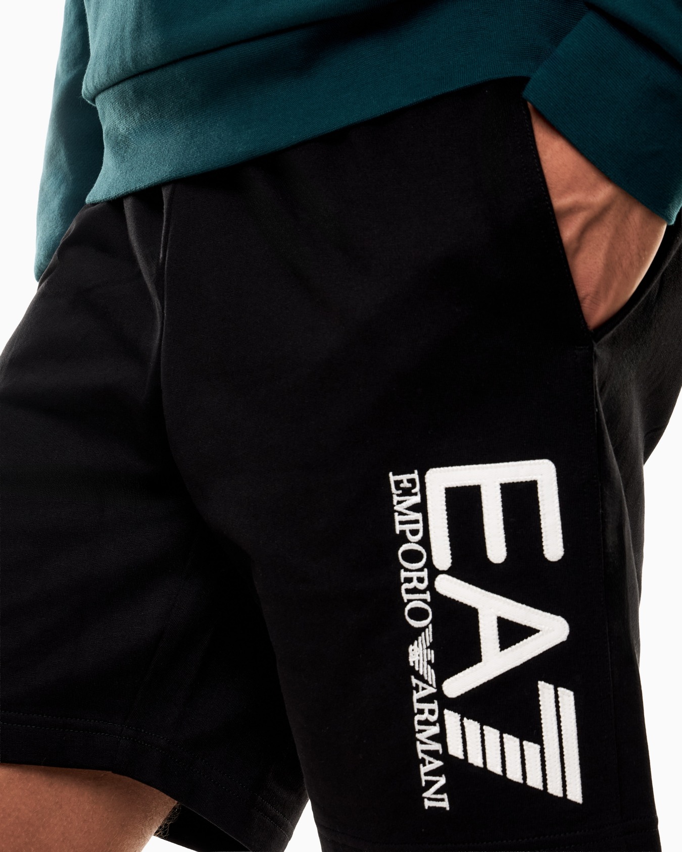 Visibility cotton Bermuda shorts Slide 4