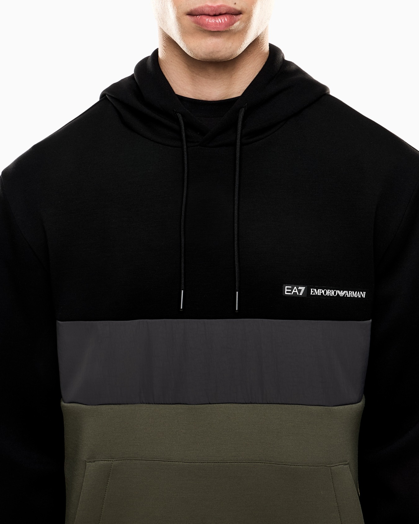 <オンライン限定>Athletic Colour Block フード付きスウェットシャツ ナイロン／ビスコース混紡 スライドする 4