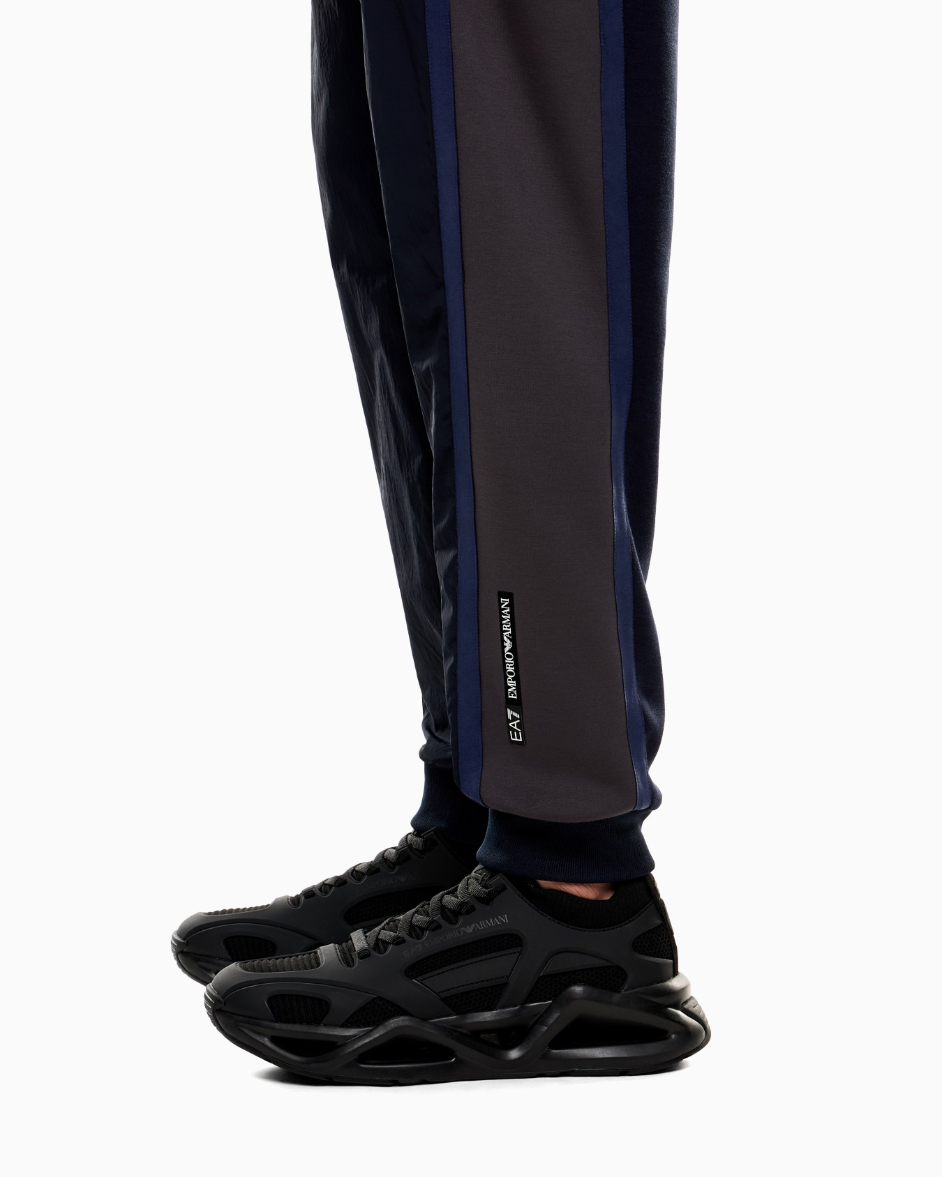 Athletic Colour Block joggers in a nylon and viscose blend Slide 4