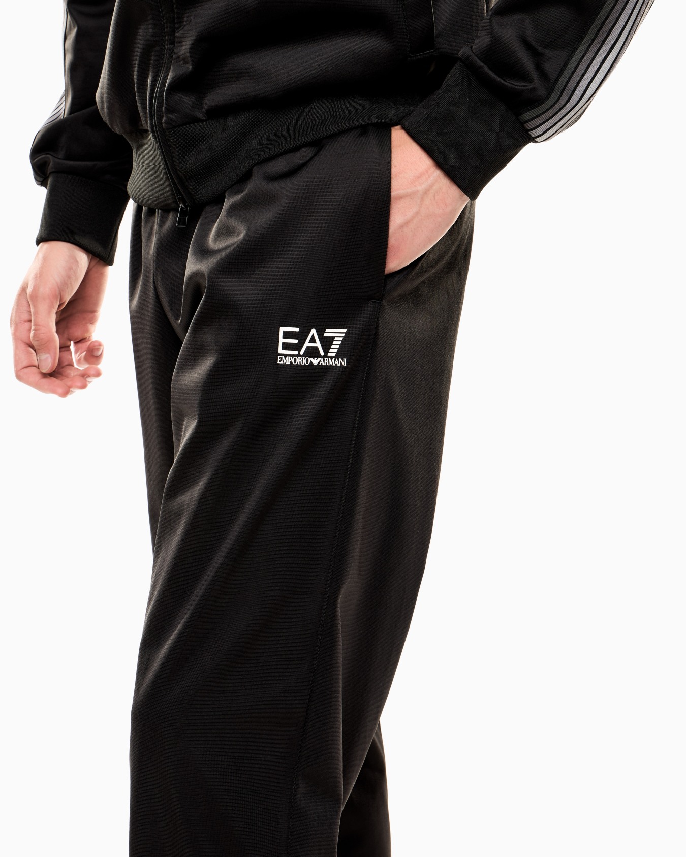 ASV 7 Lines tracksuit in recycled technical fabric Slide 4