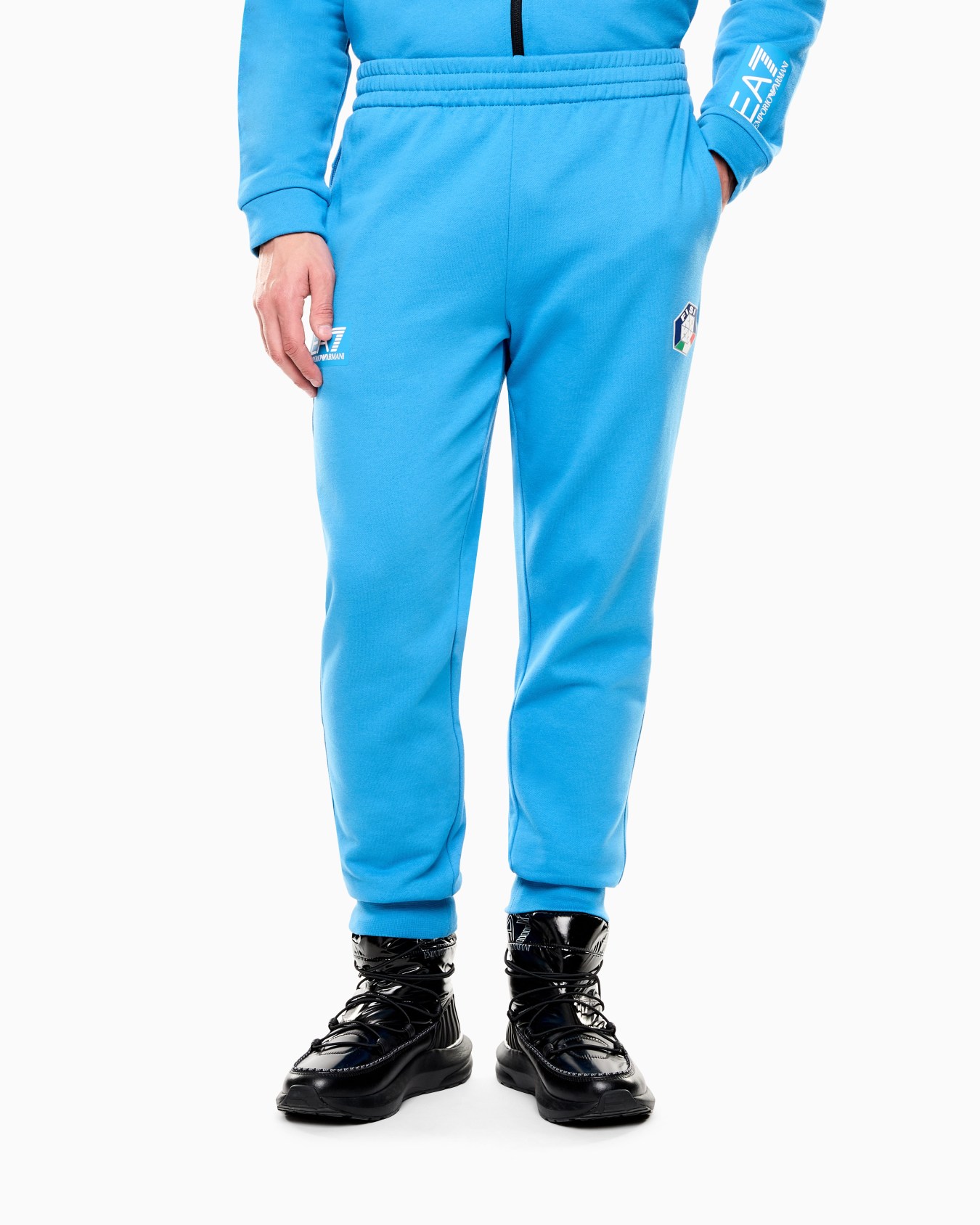 FISI Collection joggers in Natural VENTUS7 Slide 3