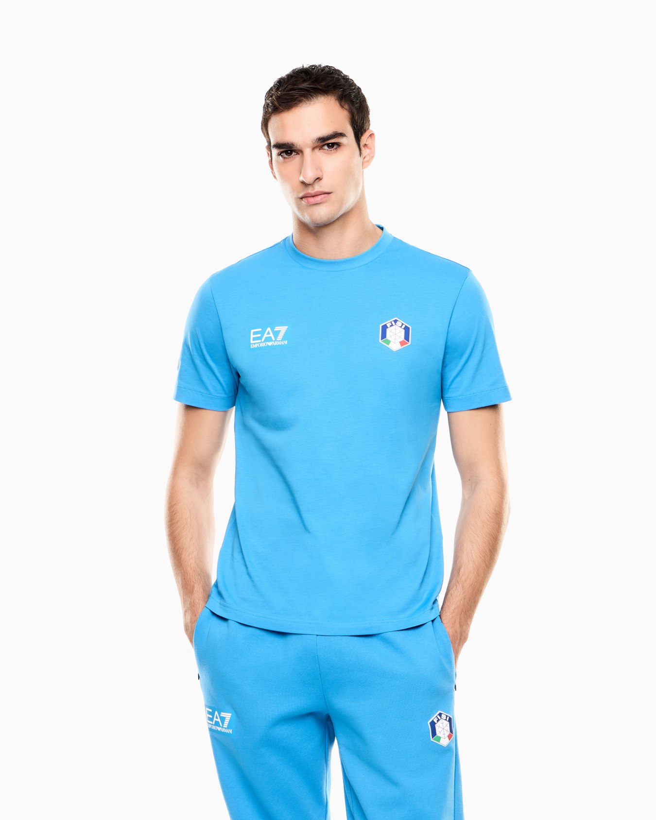 T-Shirt der FISI-Kollektion aus Stretchjersey mit Rundhalsausschnitt Folie 3