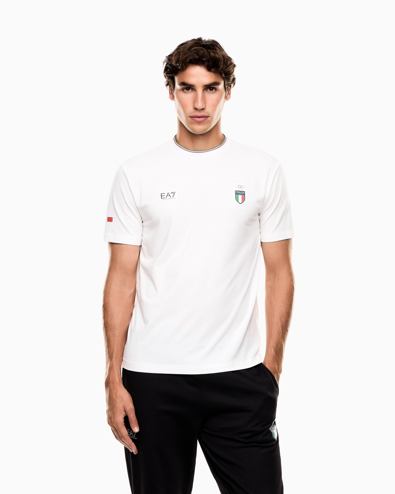 Italia short-sleeved, crew-neck T-shirt in stretch jersey Slide 3