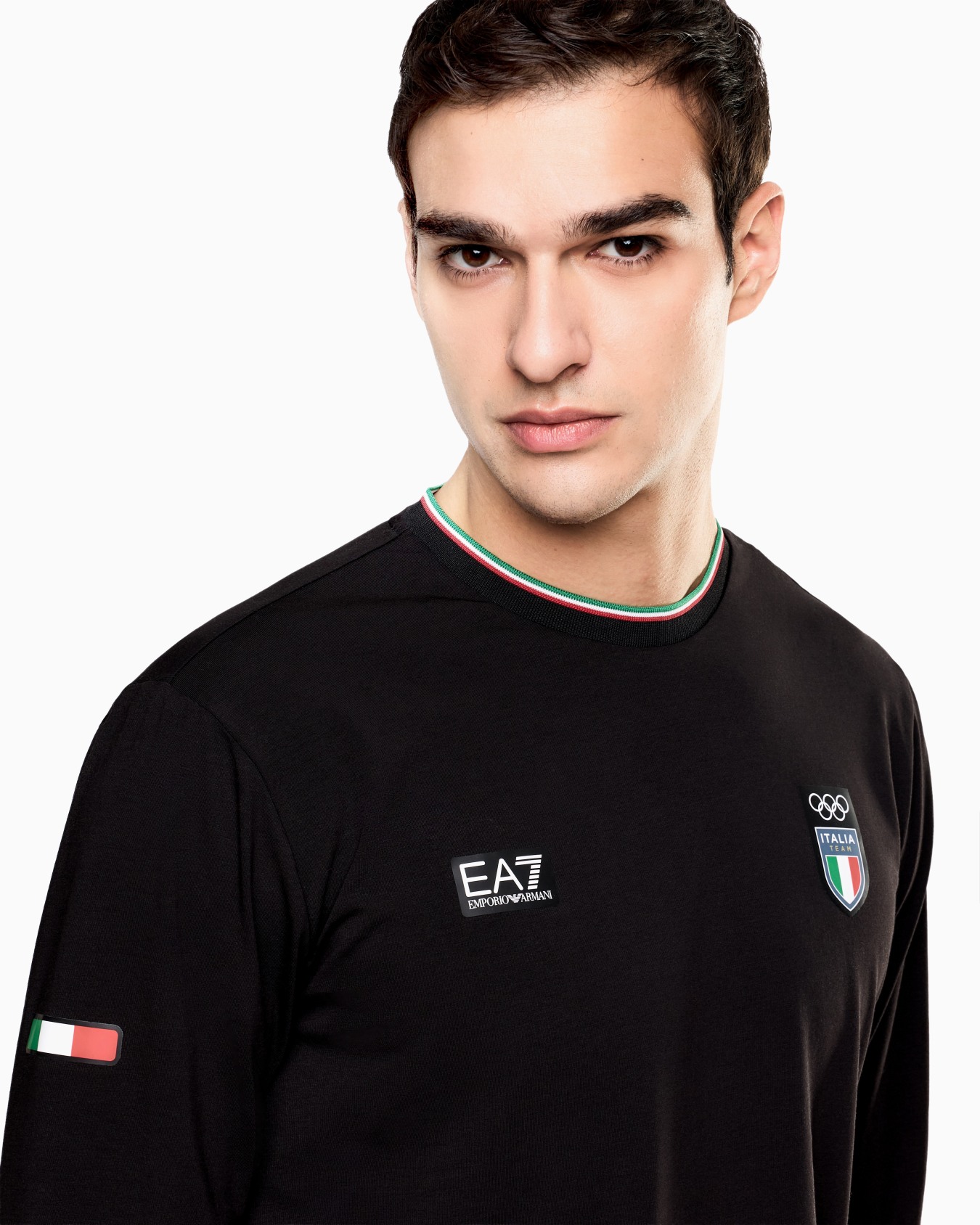 long-sleeved, crew-neck T-shirt in stretch jersey Slide 4