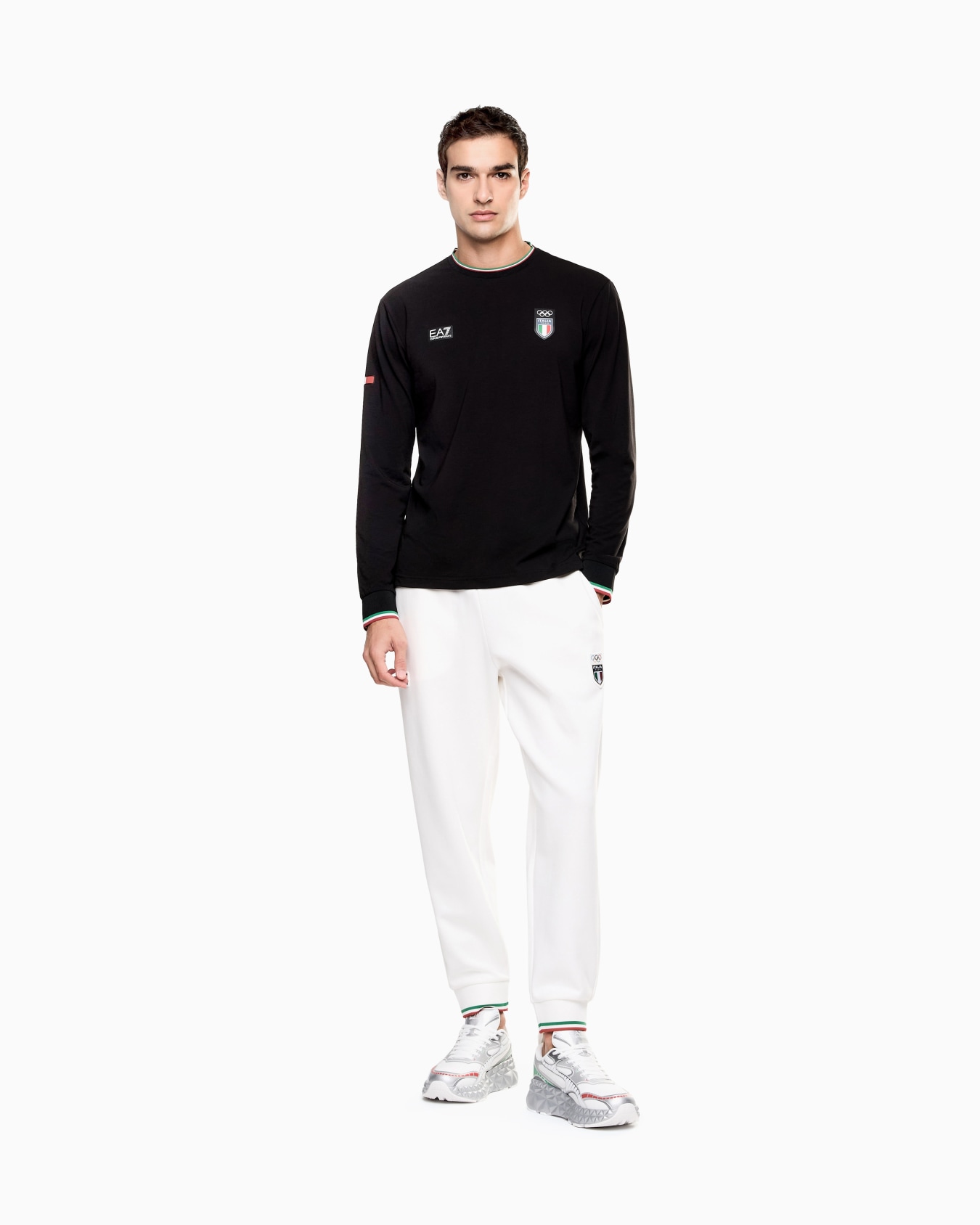 long-sleeved, crew-neck T-shirt in stretch jersey Slide 1