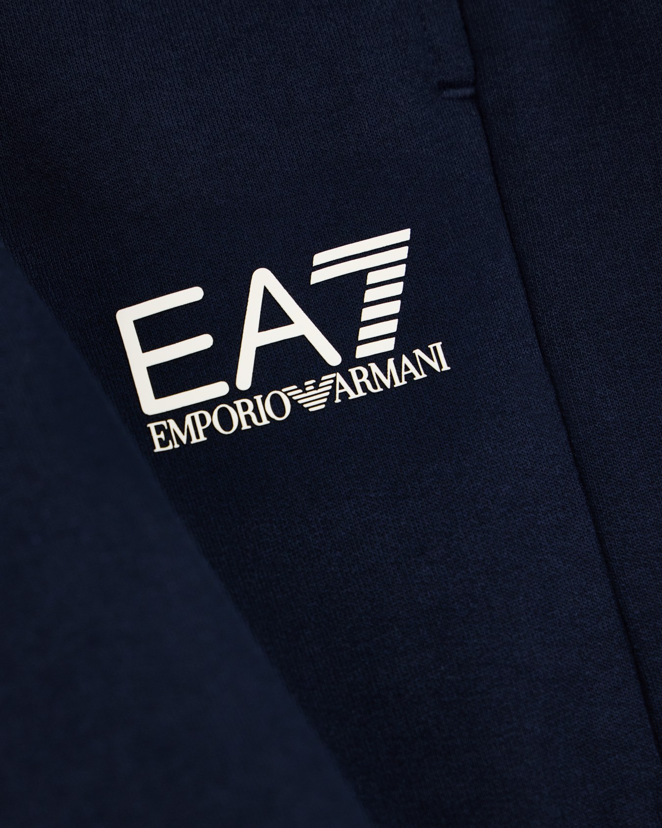 Core Identity cotton Bermuda shorts Slide 4