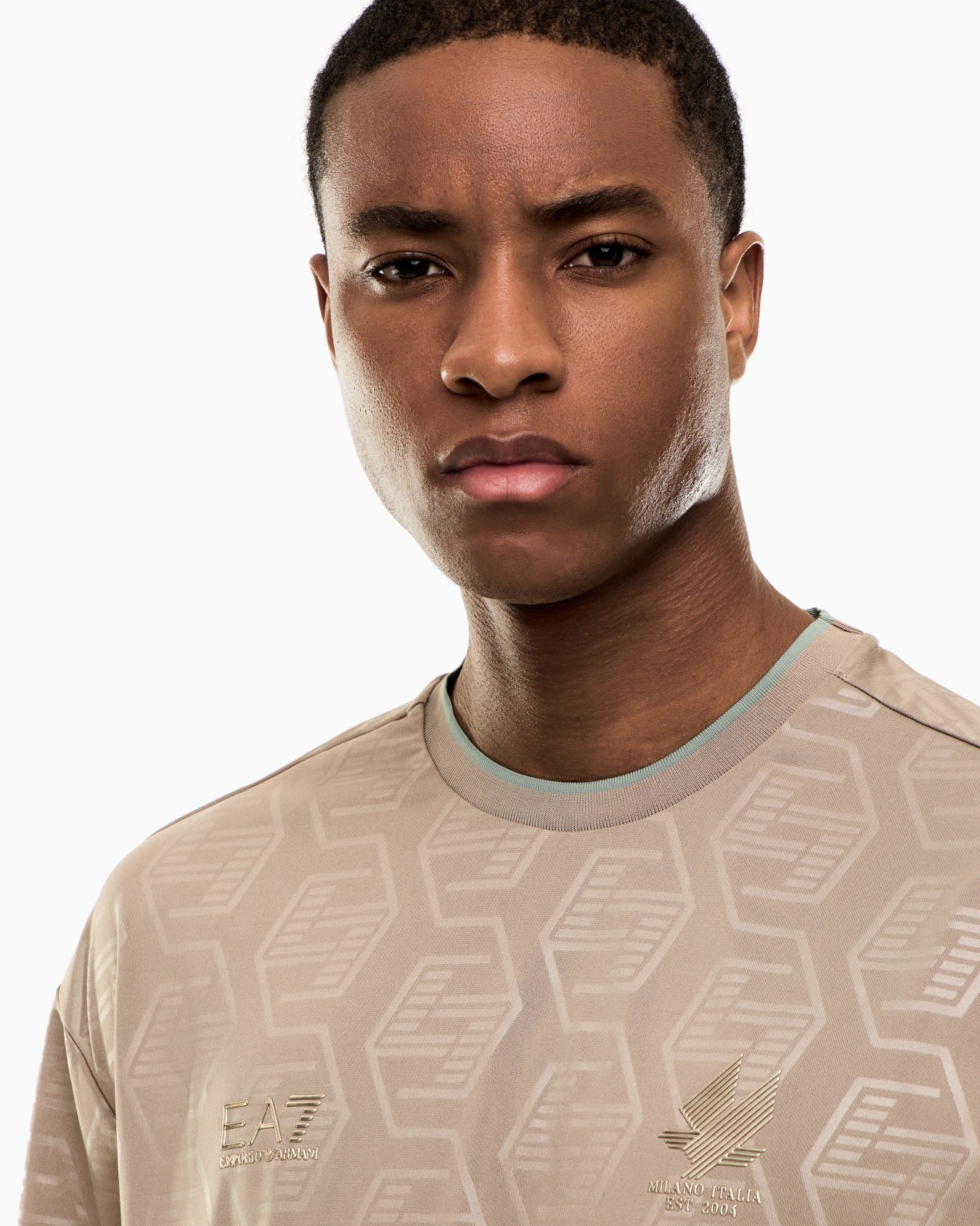 Soccer jersey T-shirt and shorts set Slide 3