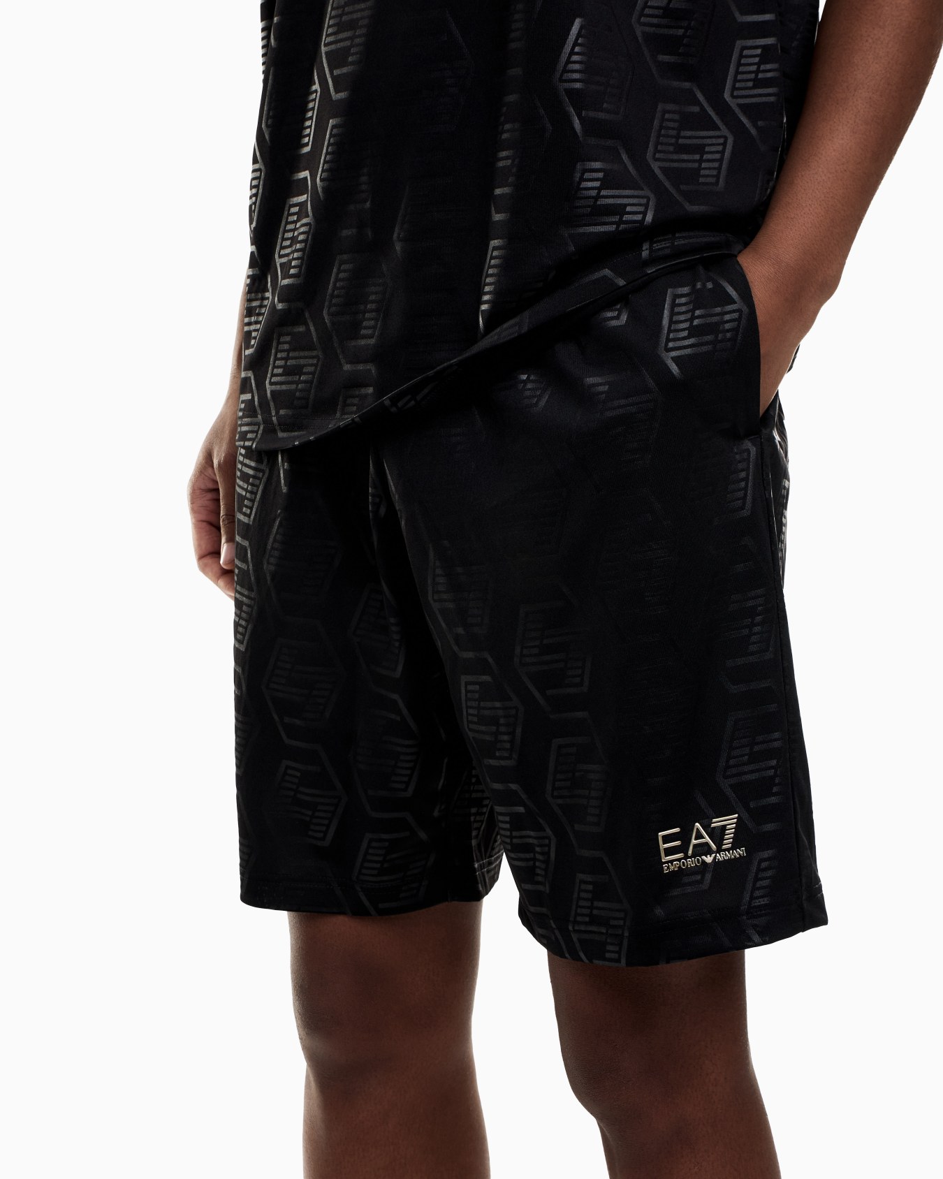 Soccer jersey T-shirt and shorts set Slide 4