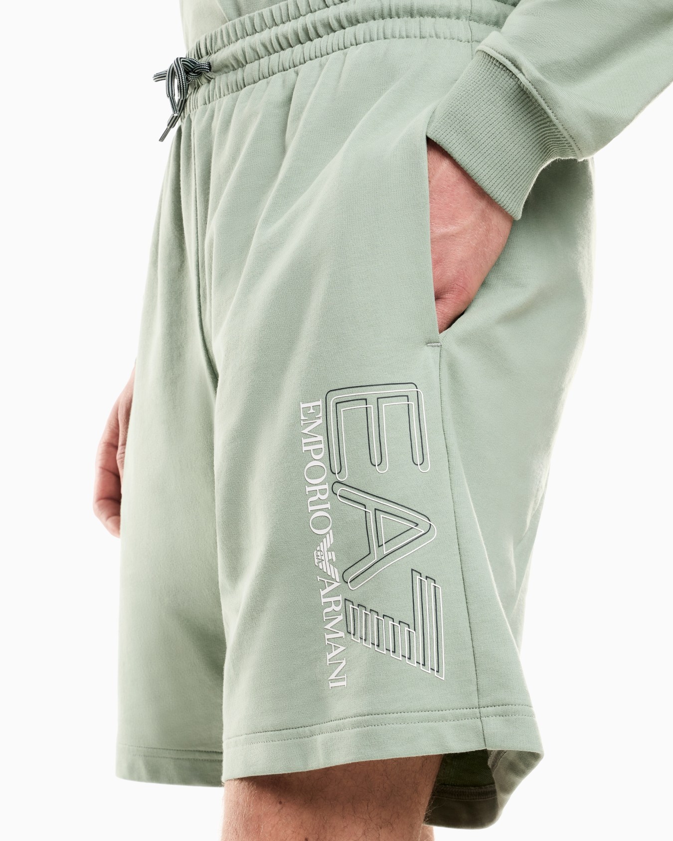 Visibility cotton shorts Slide 4