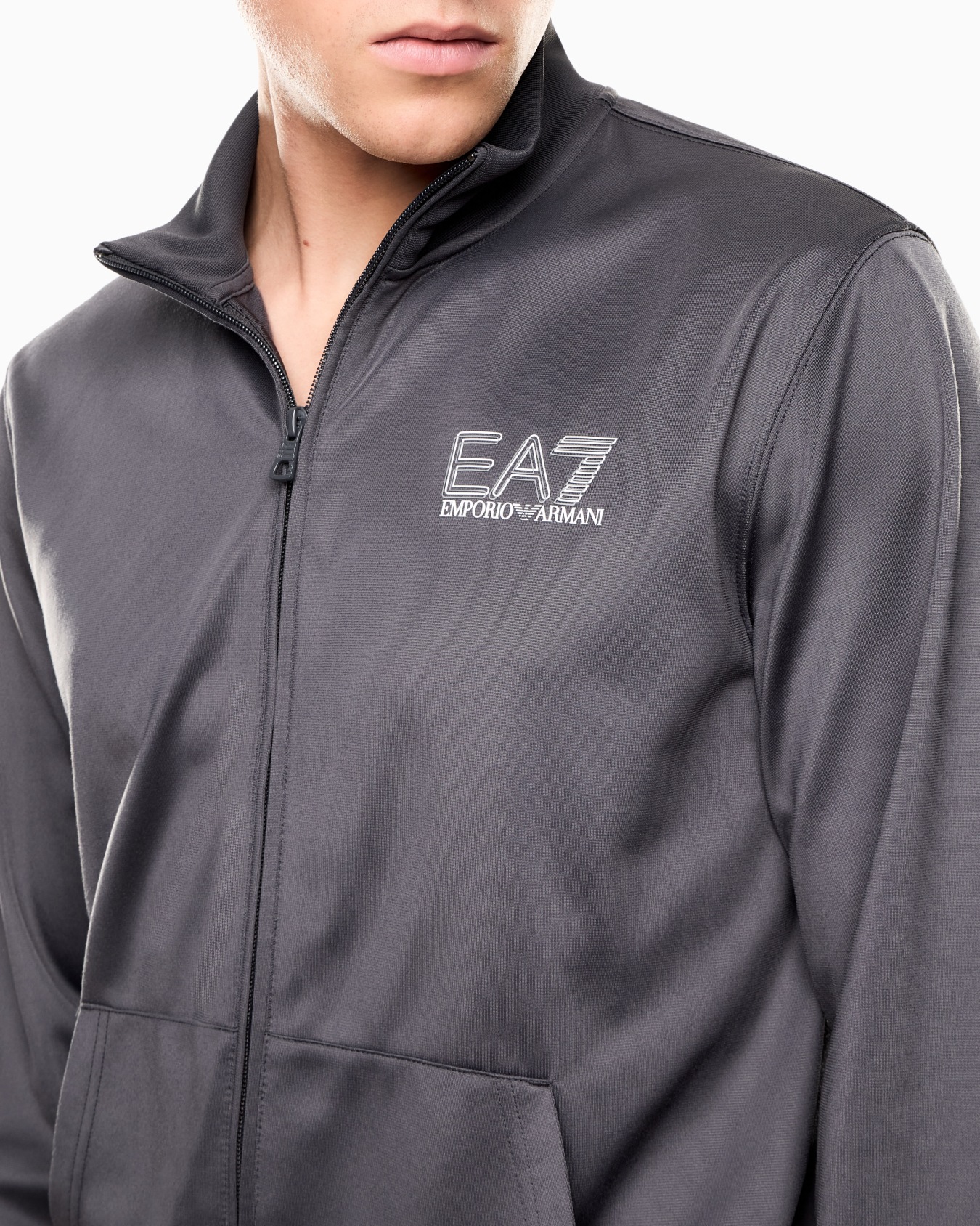 トラックスーツ スライドする 3