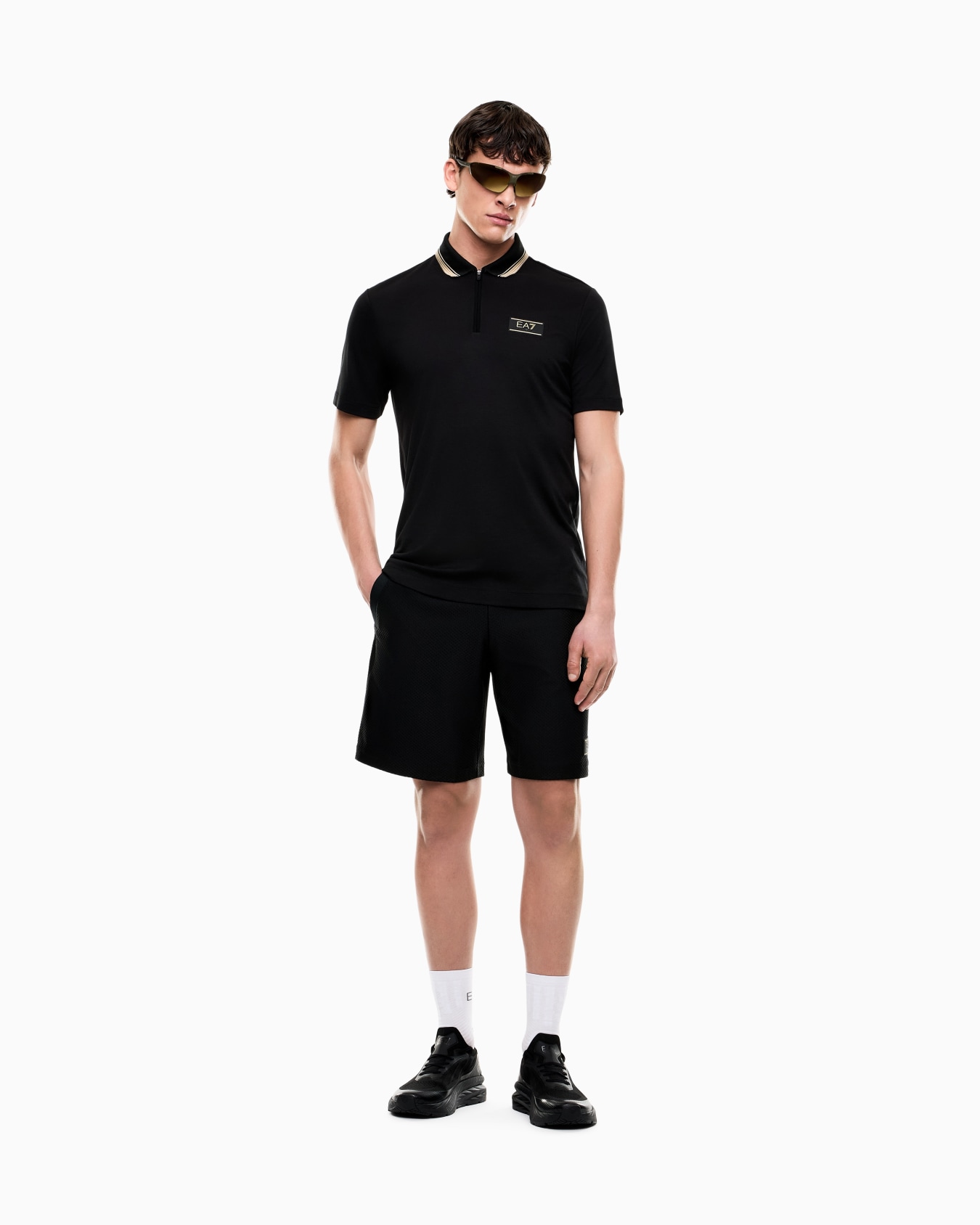 Premium Label shorts in technical fabric Slide 2
