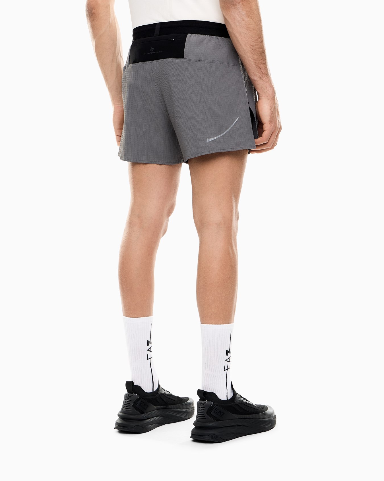 Dynamic Athlete shorts in VENTUS7 technical fabric  Slide 2