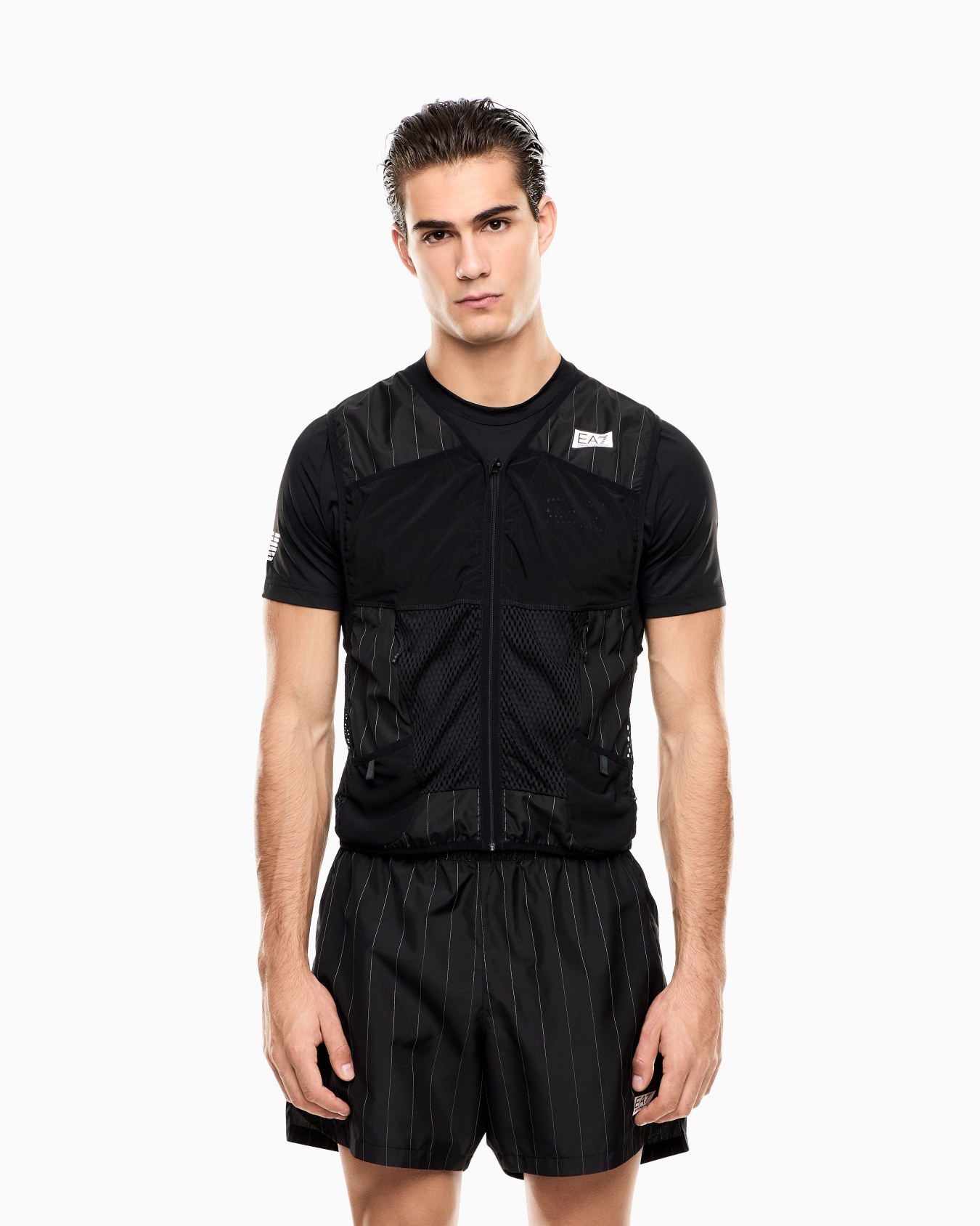 Dynamic Athlete packable gilet in VENTUS7 technical fabric  Slide 3