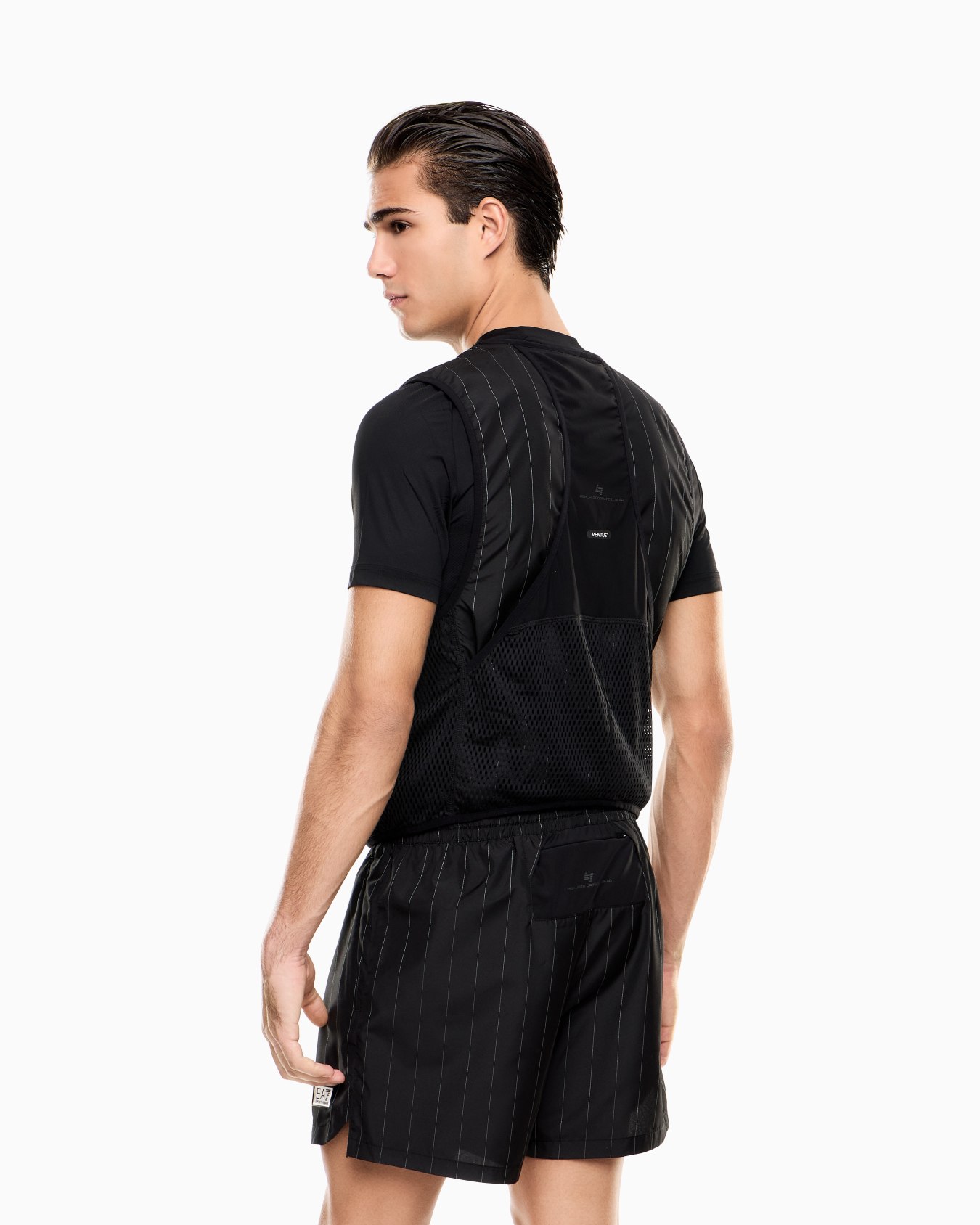 Dynamic Athlete packable gilet in VENTUS7 technical fabric  Slide 2