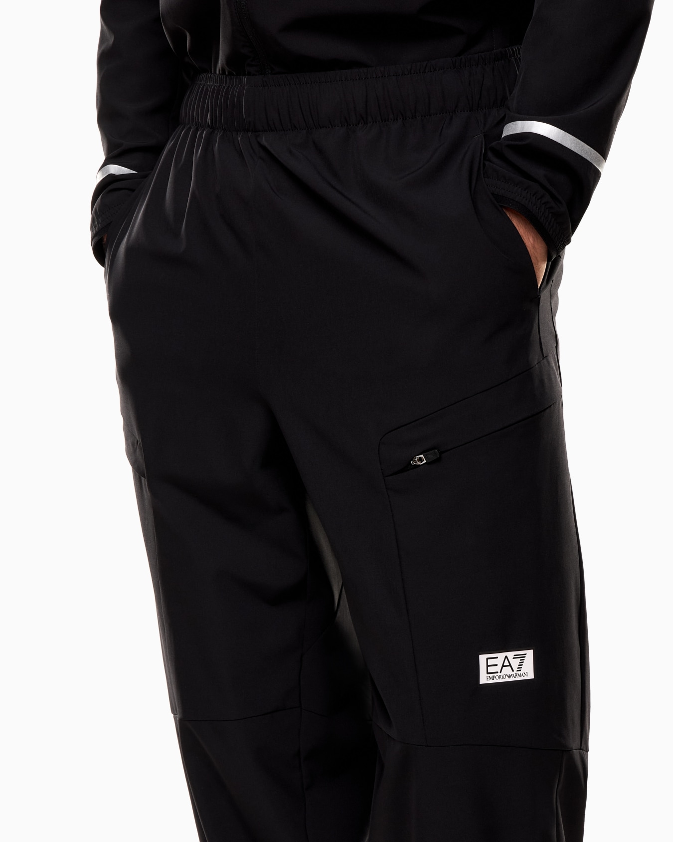 高機能パンツ スライドする 4