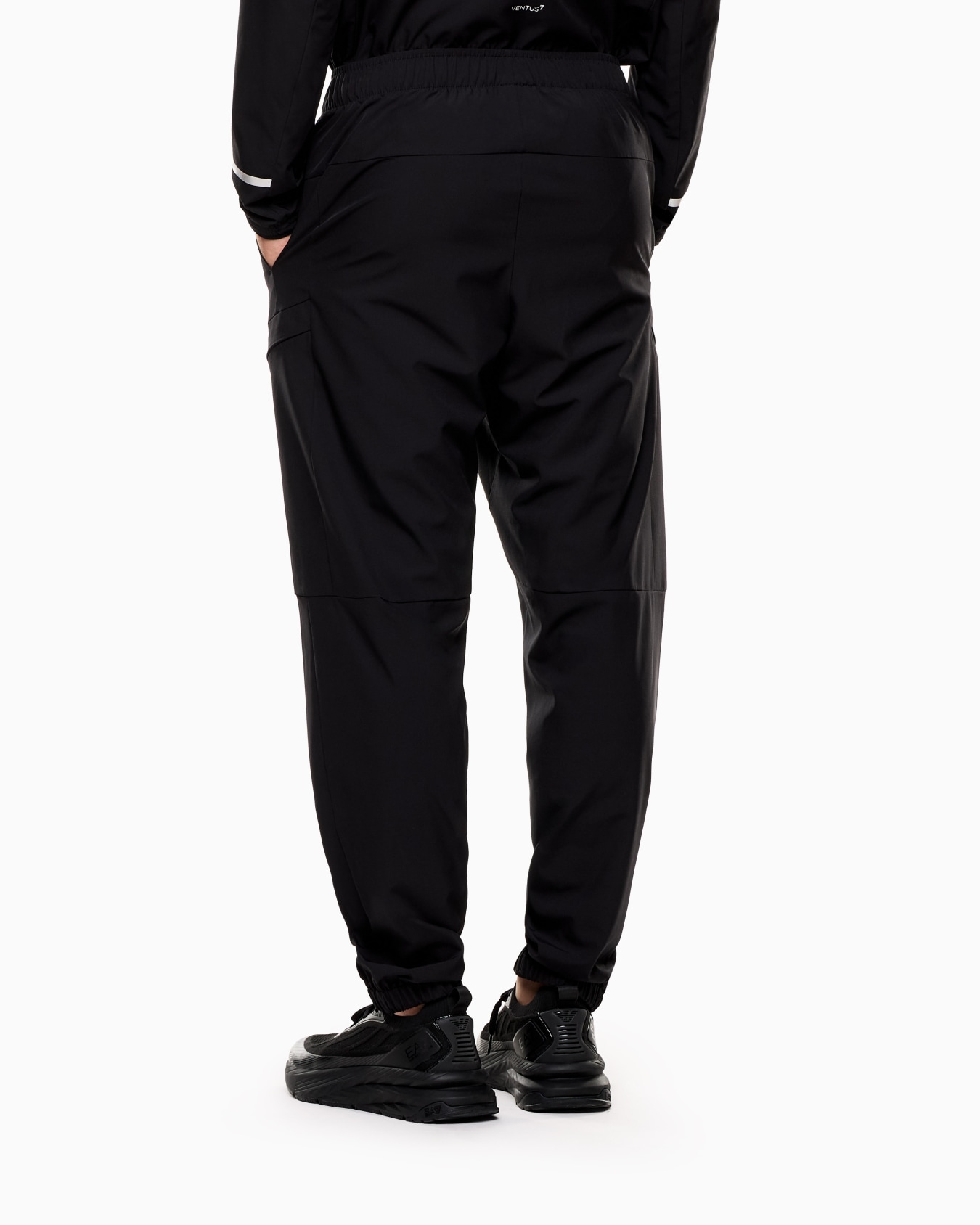 高機能パンツ スライドする 2